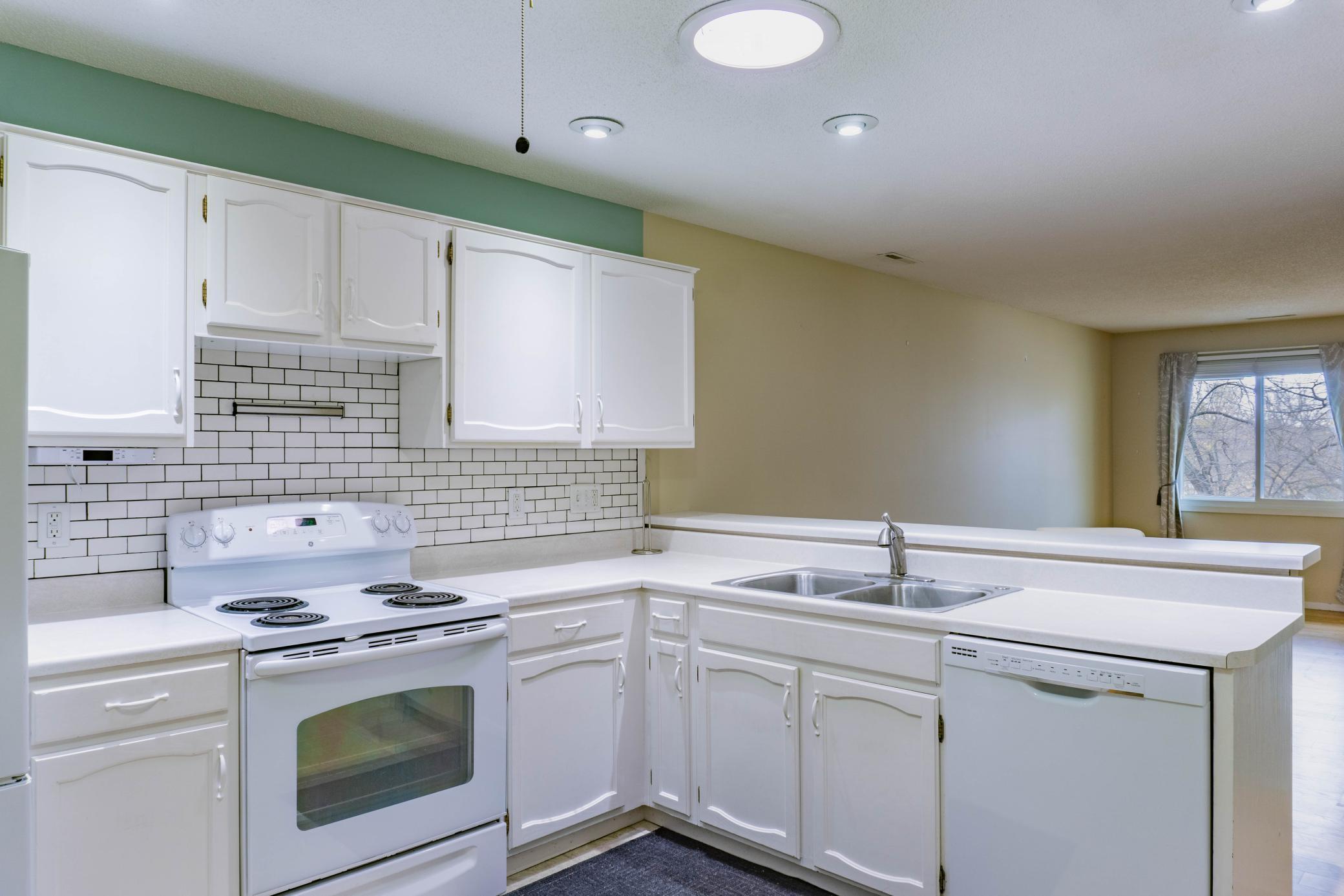 7922 Timber Lake Drive