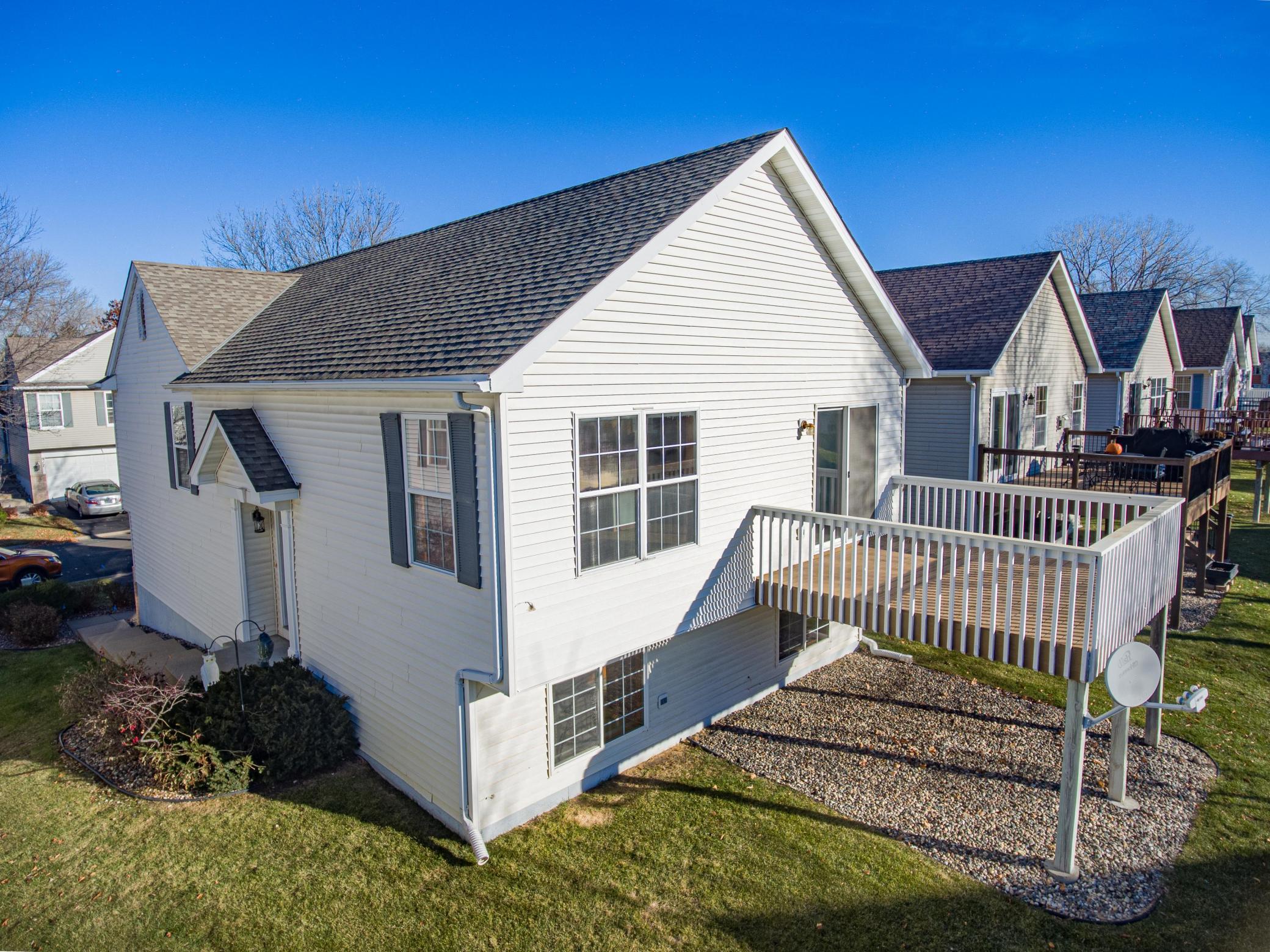 916 Parkside Boulevard