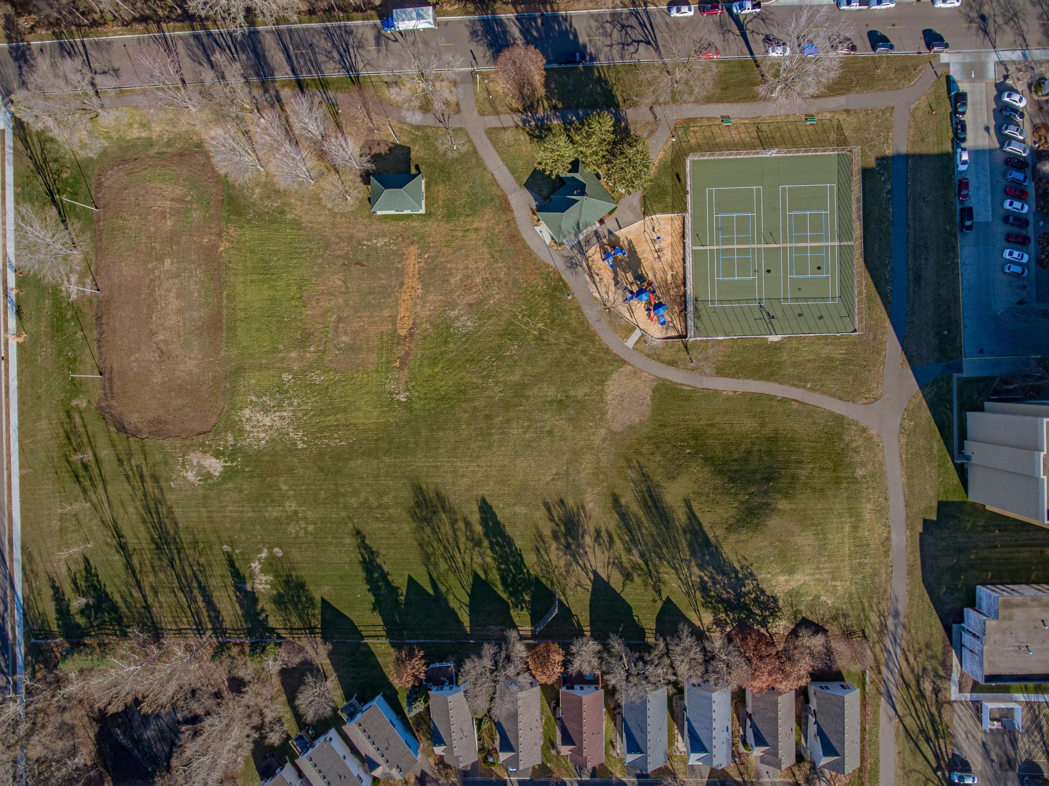 916 Parkside Boulevard