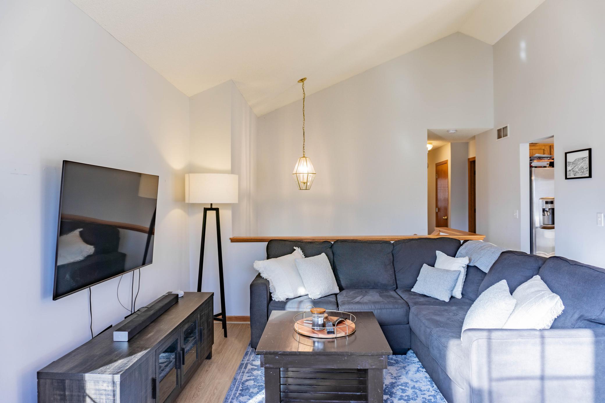 916 Parkside Boulevard