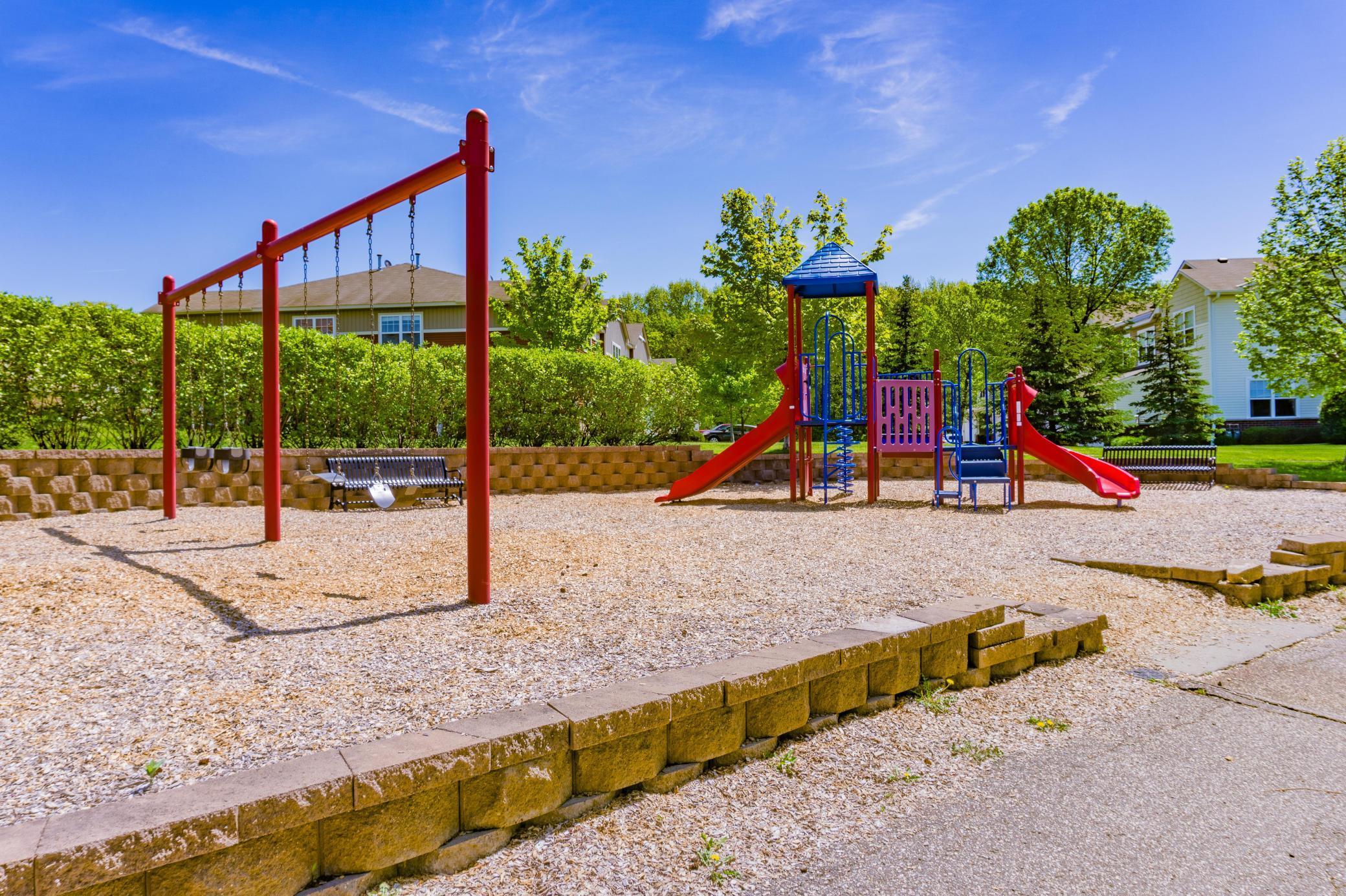 1656 White Pine Way Unit: F