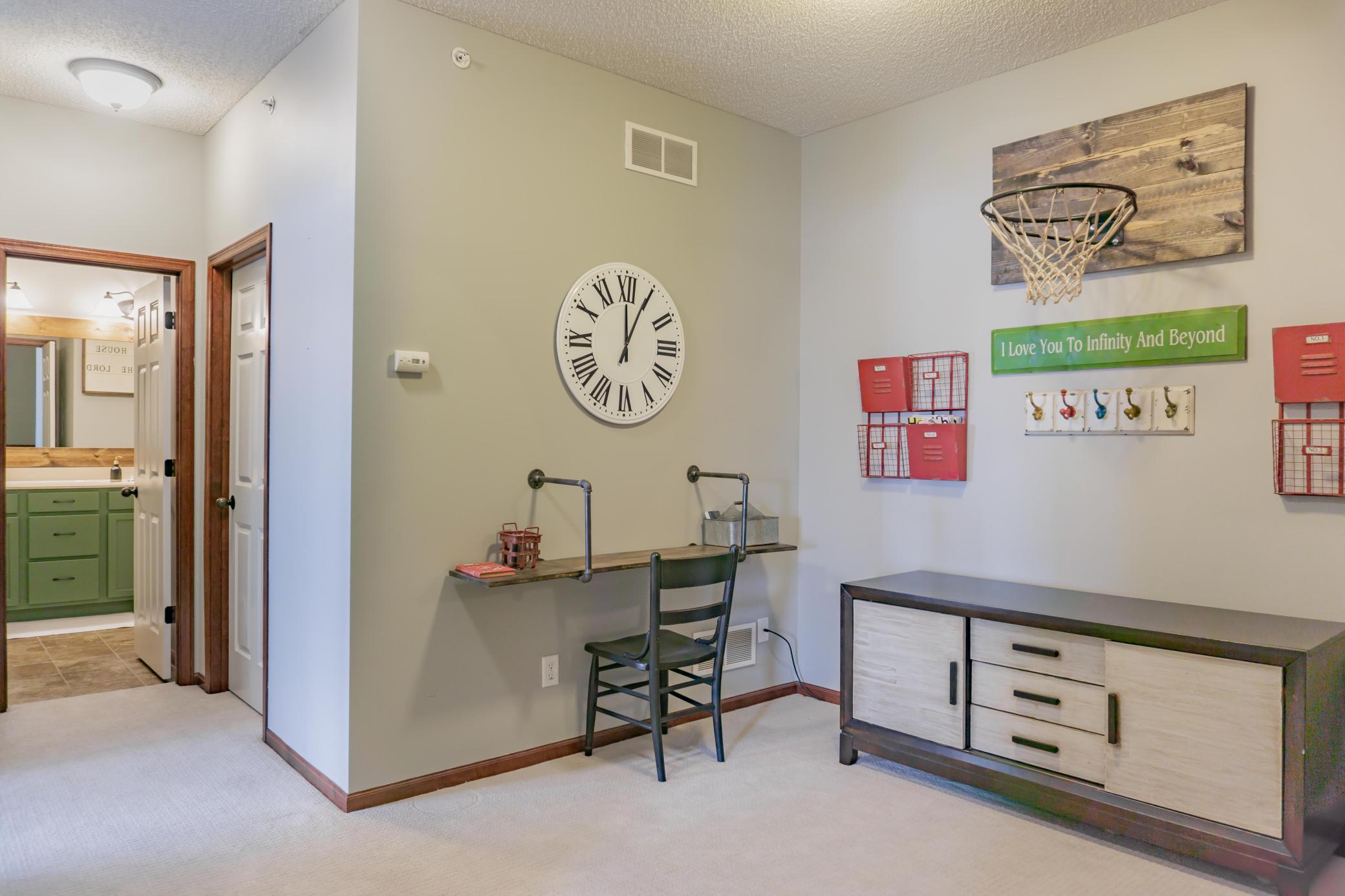 1656 White Pine Way Unit: F