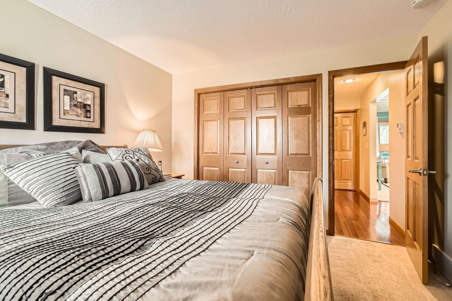 110306 Center Green Circle