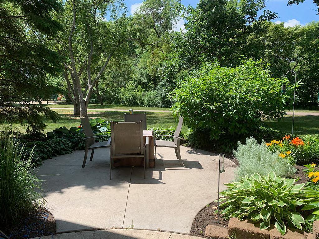 110306 Center Green Circle