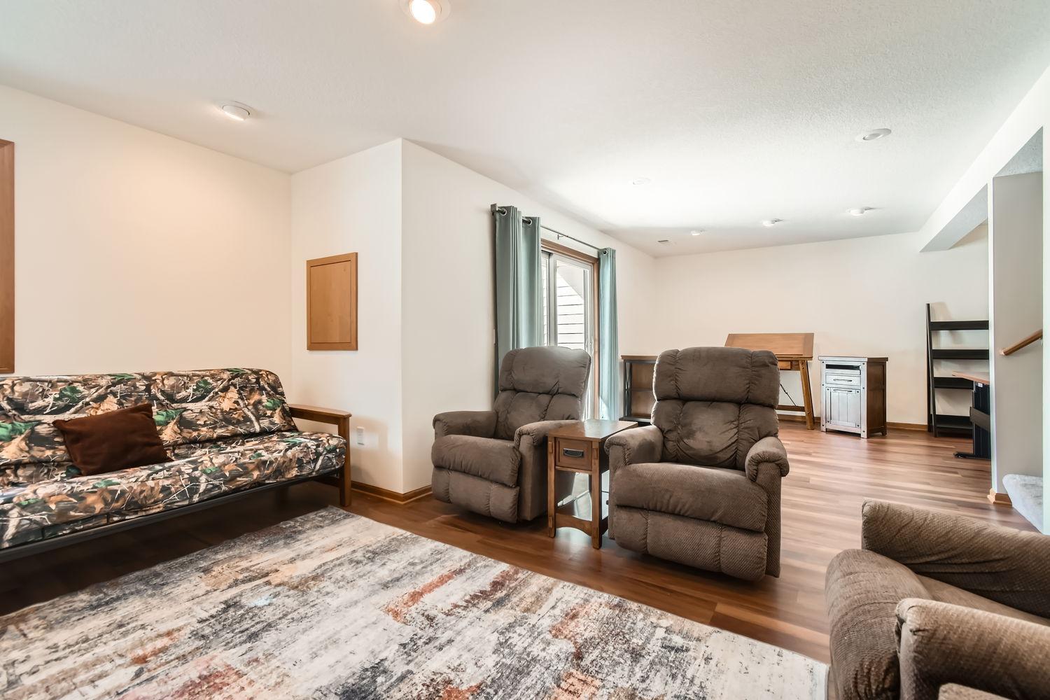 110306 Center Green Circle