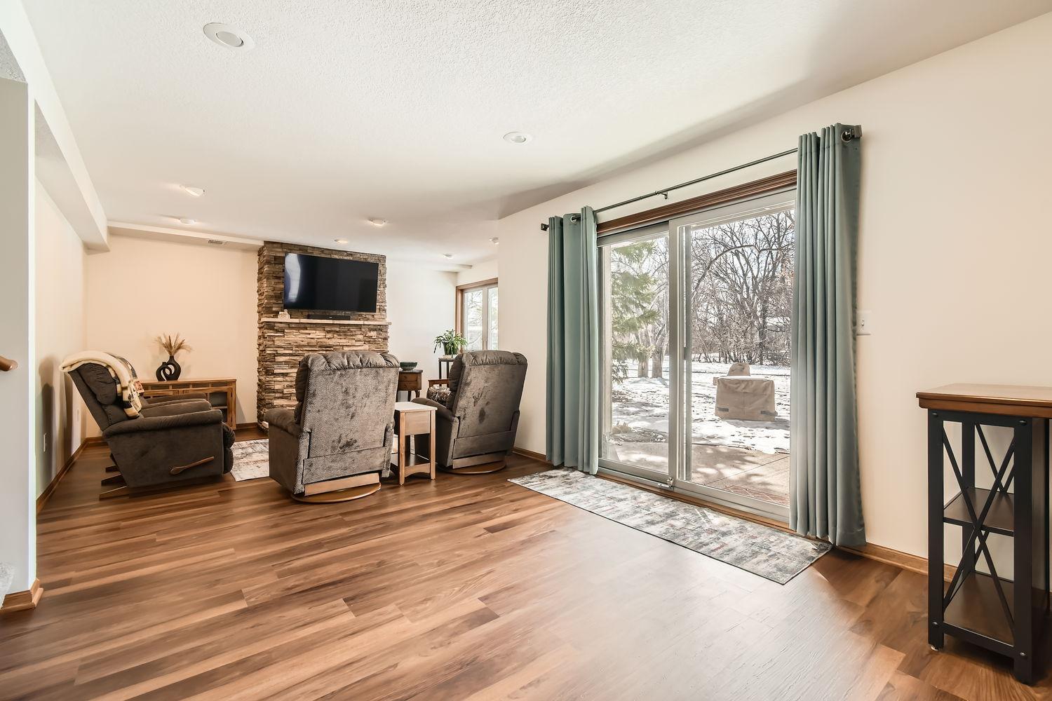 110306 Center Green Circle