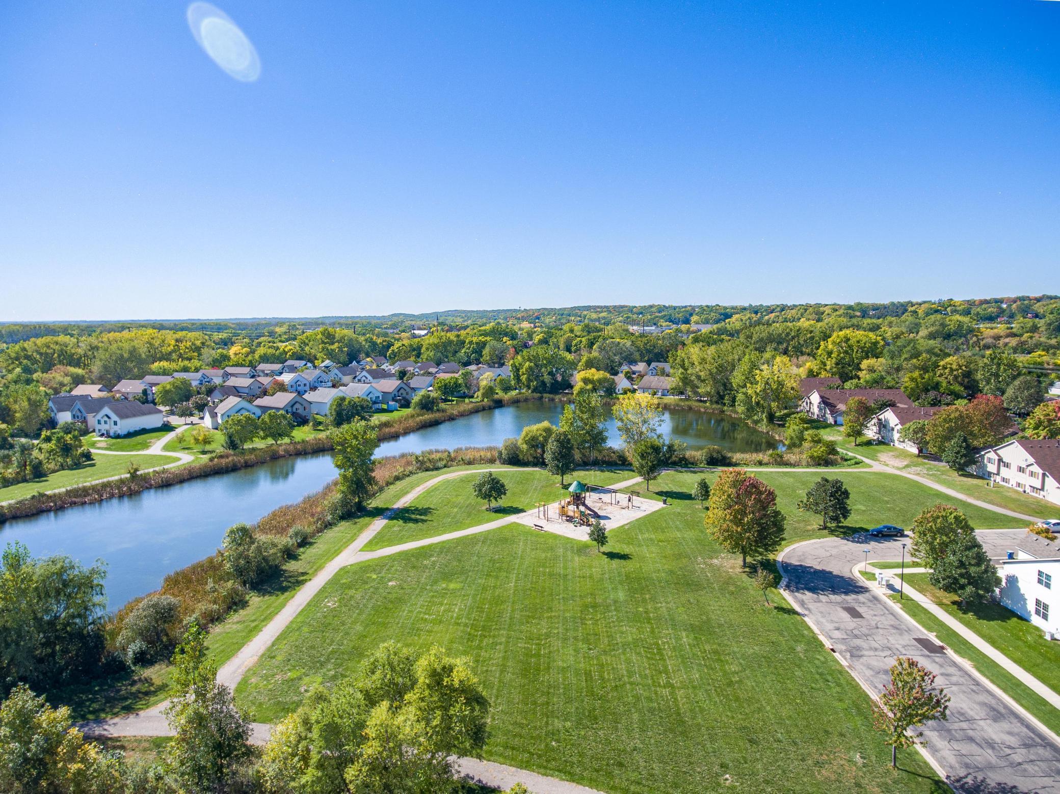 112X Crystal Place W