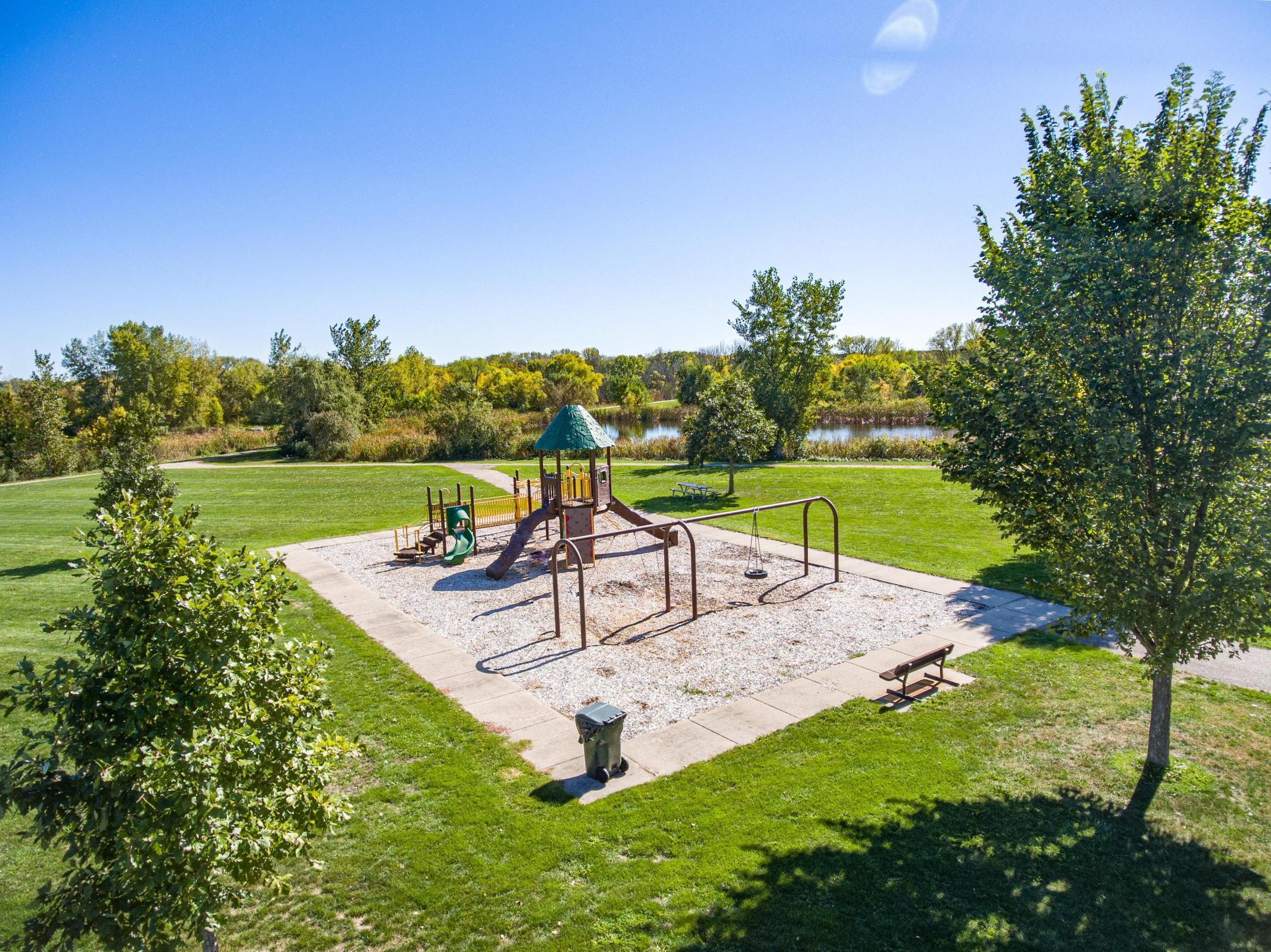 112X Crystal Place W