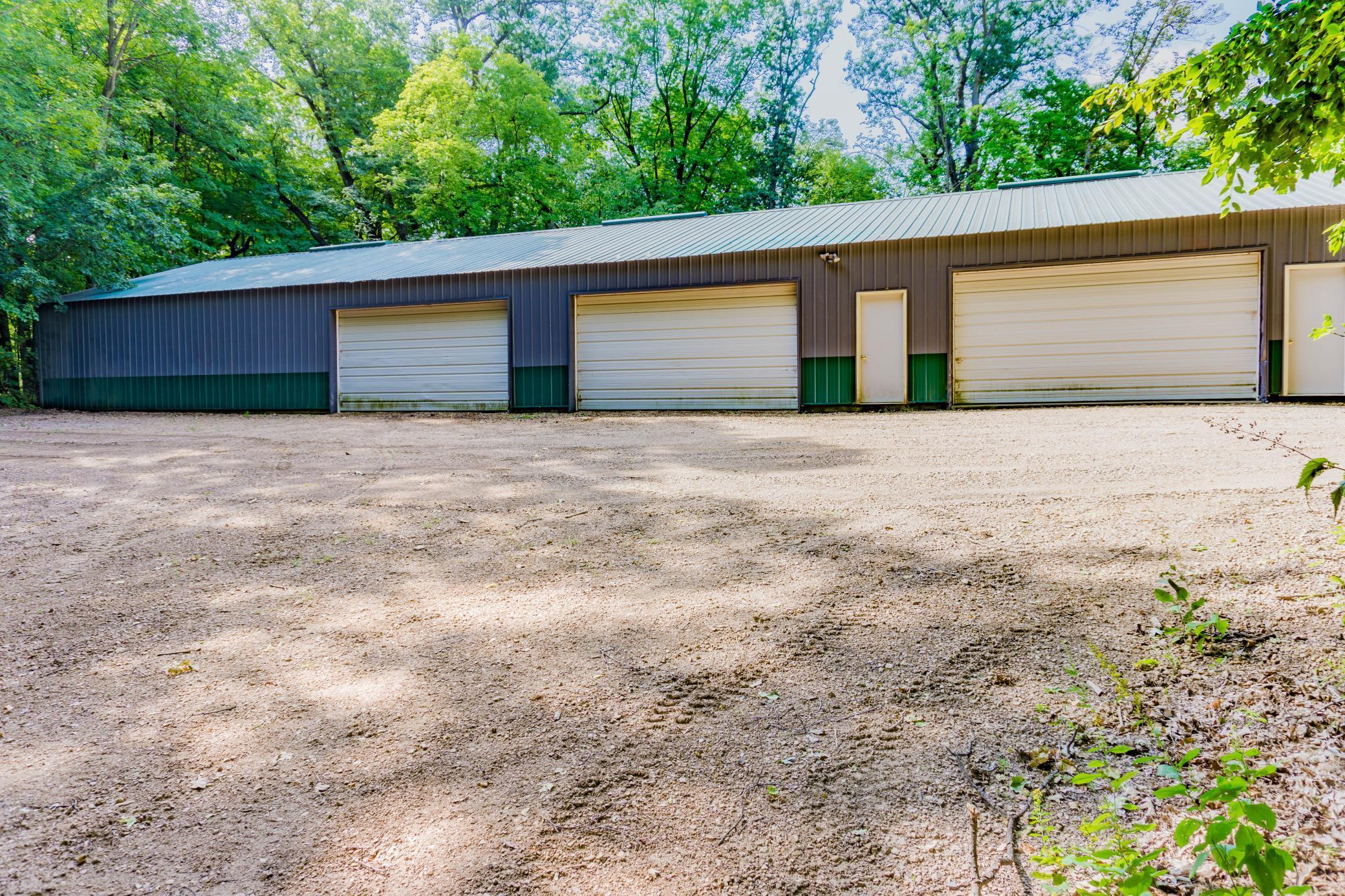 8695 Old Highway 169 Boulevard