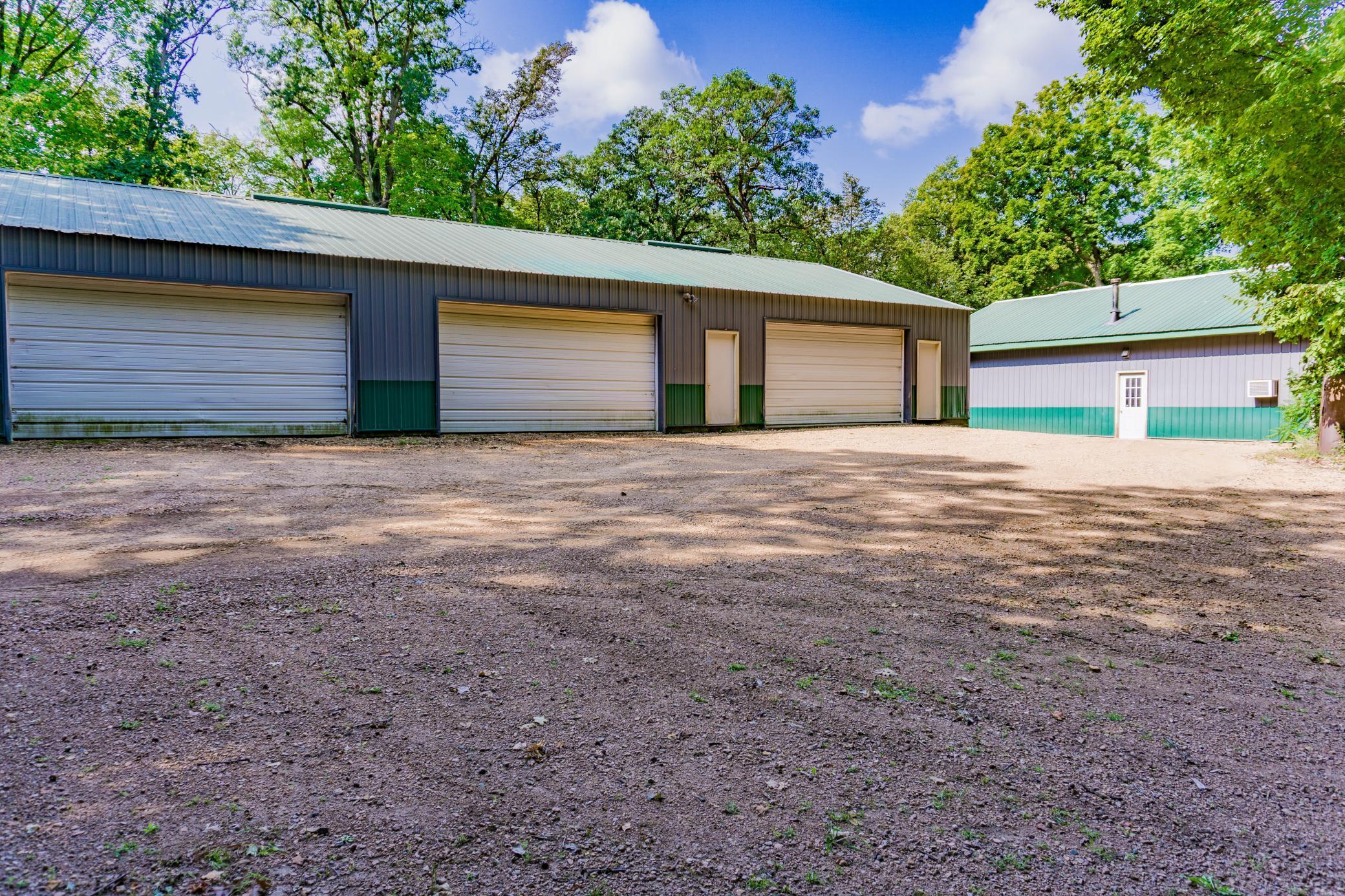 8695 Old Highway 169 Boulevard