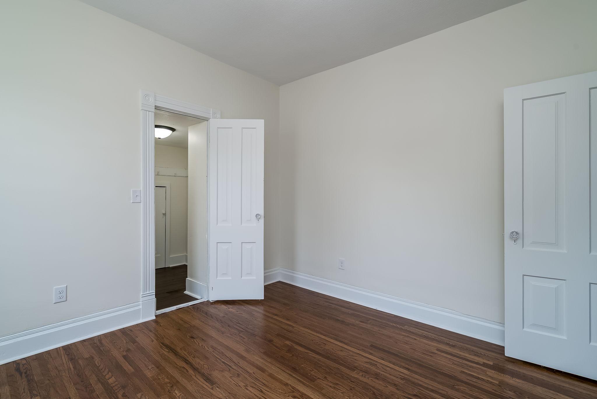 121 N Hickory Street