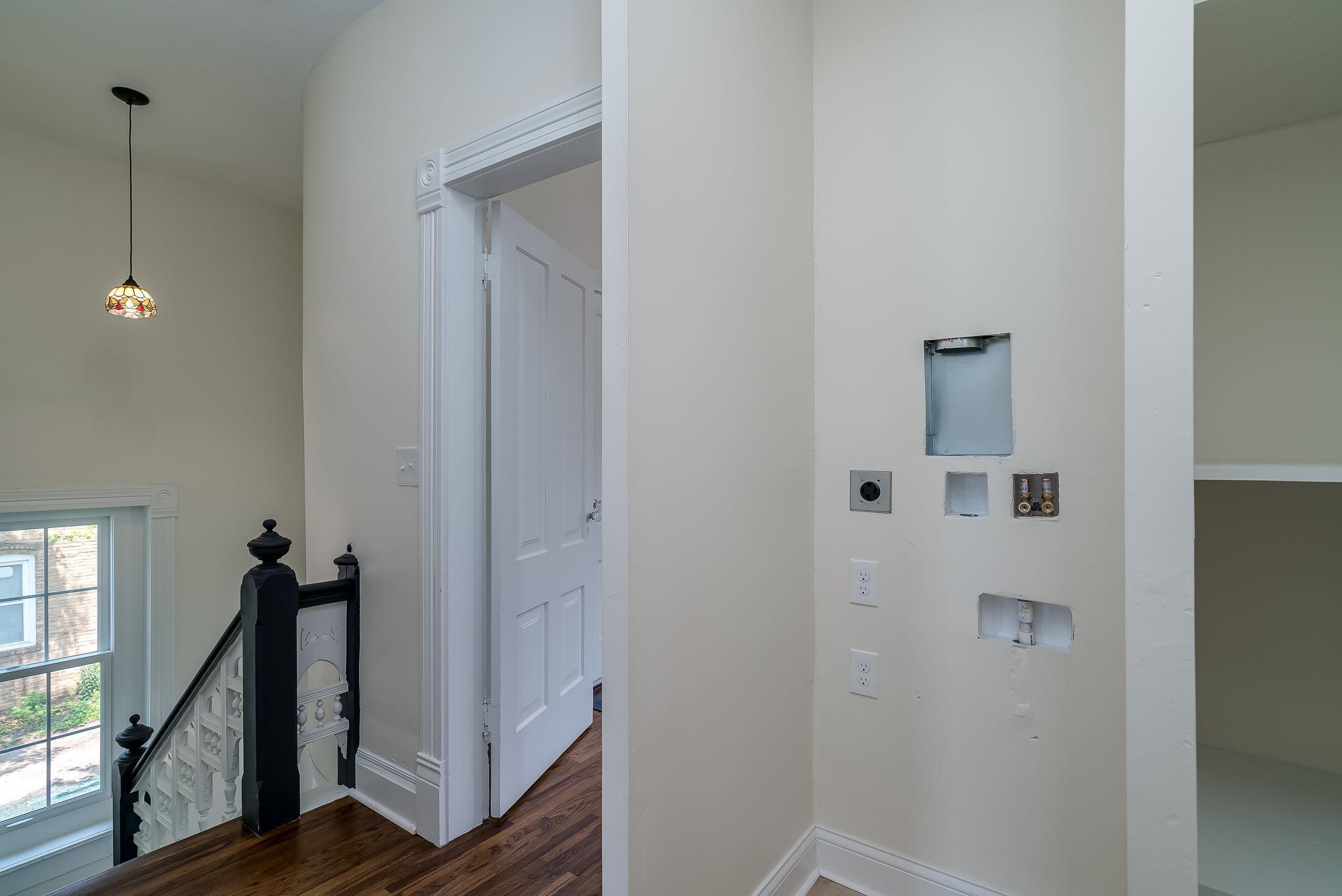 121 N Hickory Street