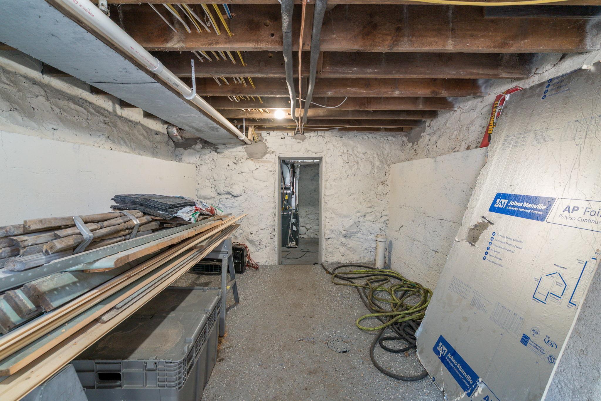 121 N Hickory Street