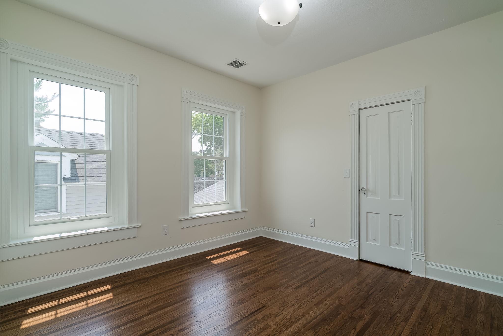 121 N Hickory Street