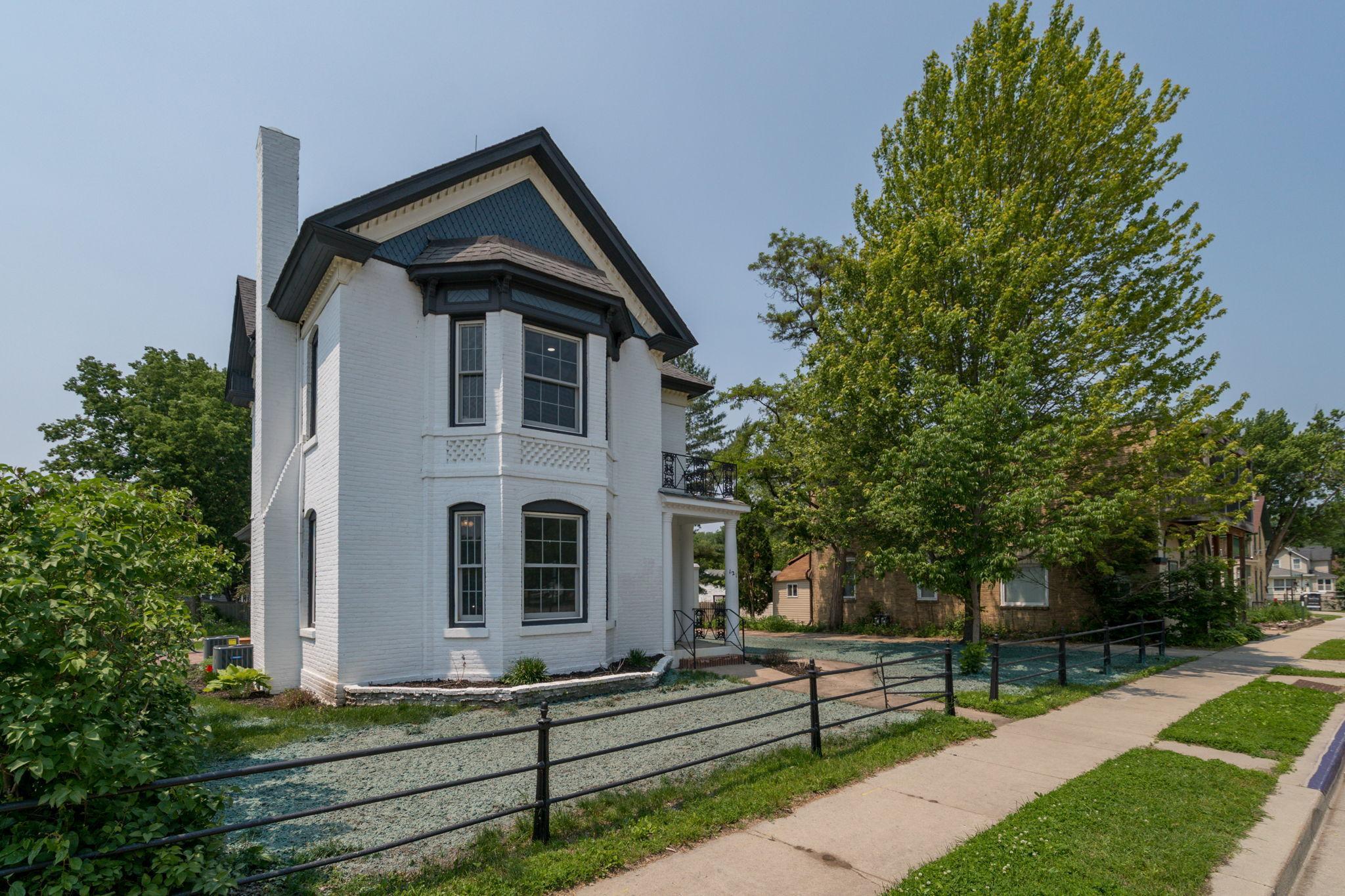 121 N Hickory Street