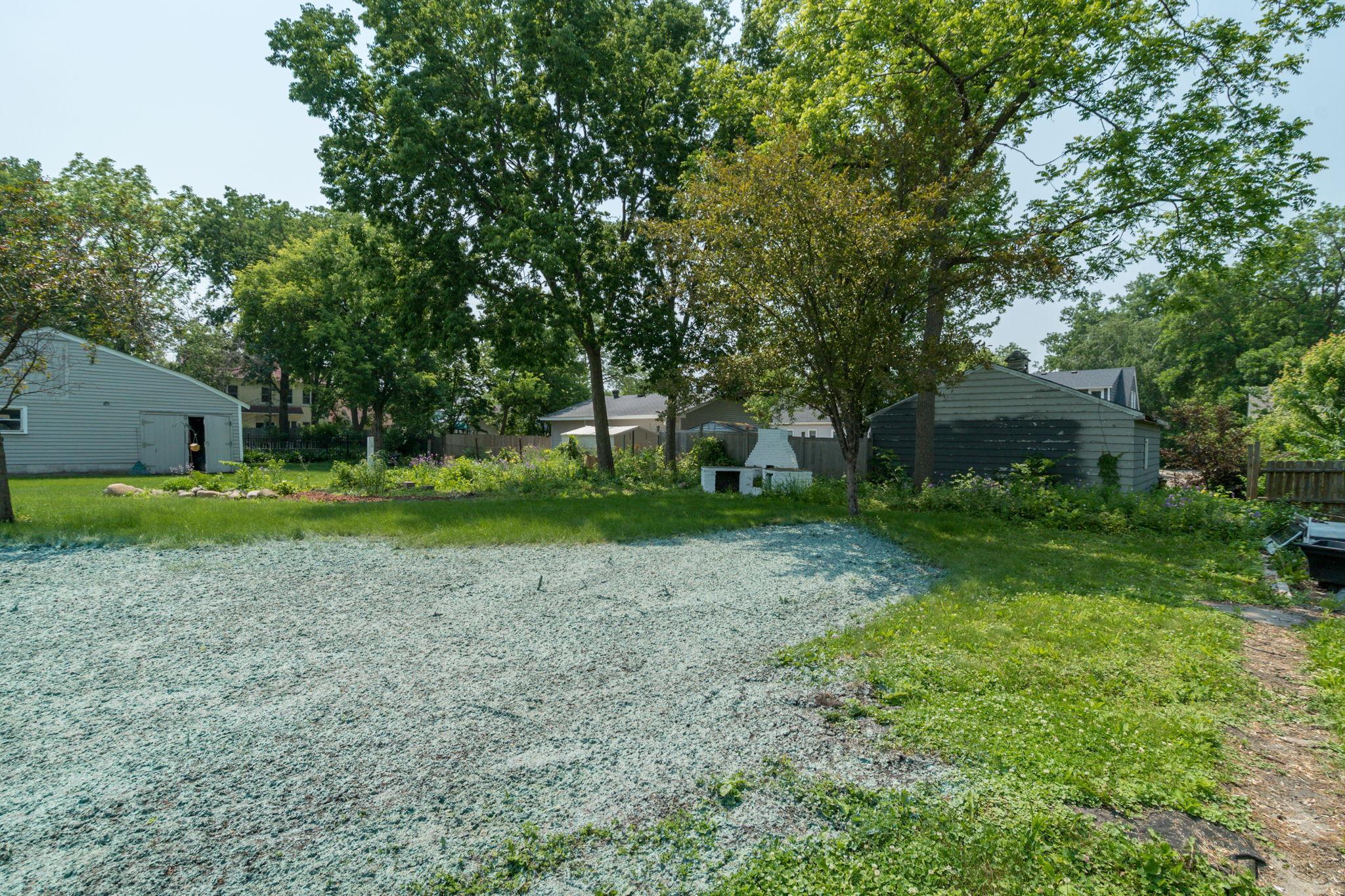 121 N Hickory Street