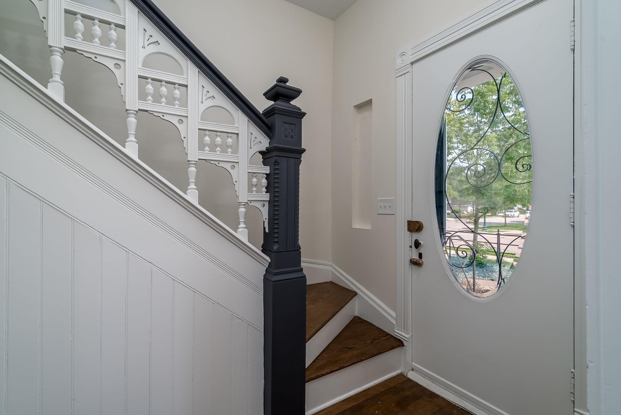 121 N Hickory Street