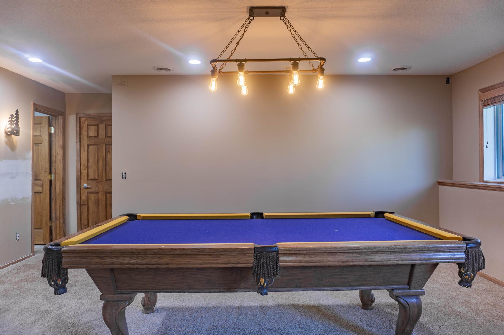 1216 S Windmill Creek