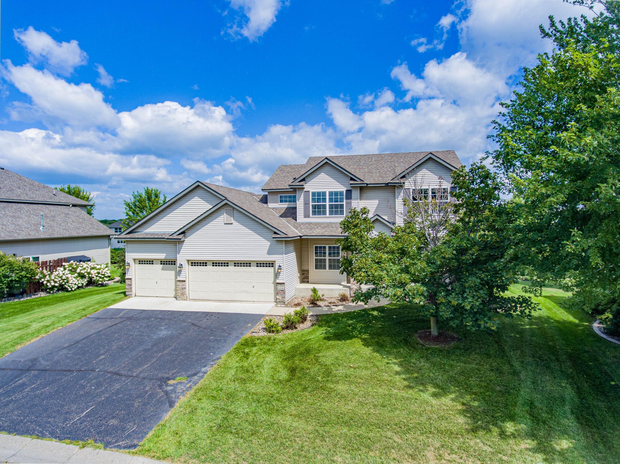 1216 S Windmill Creek