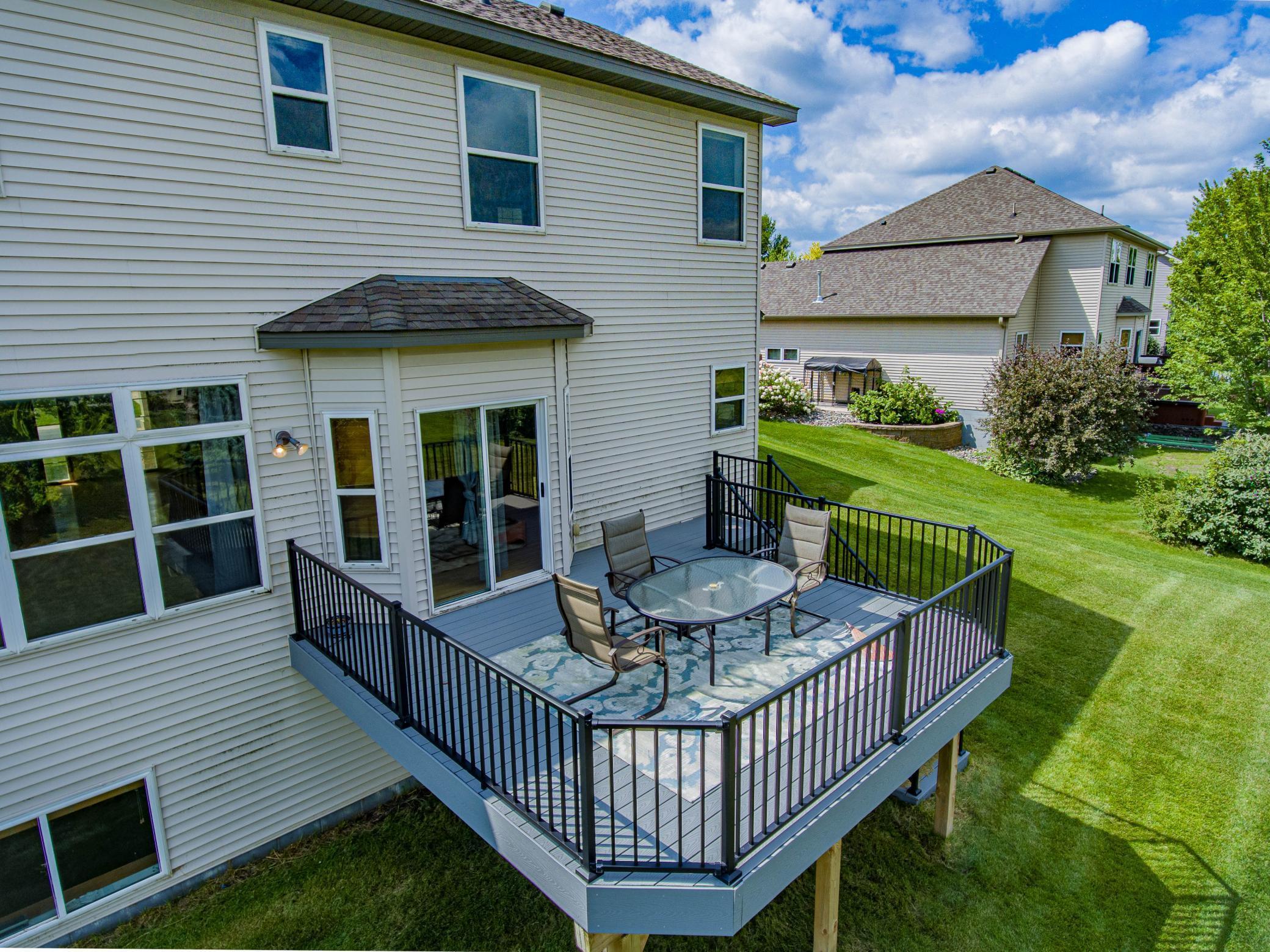 1216 S Windmill Creek