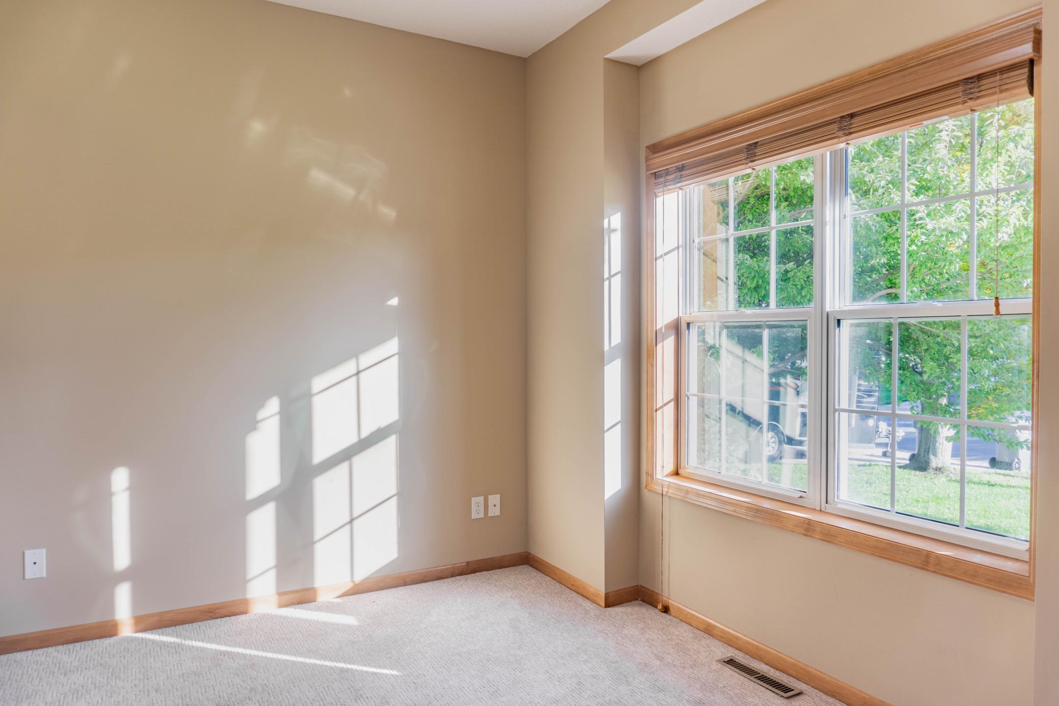 1216 S Windmill Creek