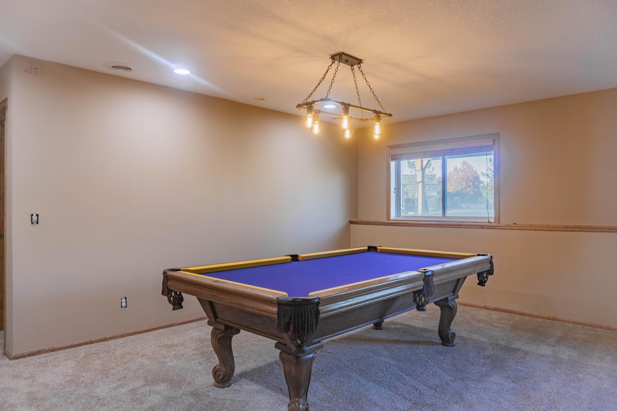 1216 S Windmill Creek