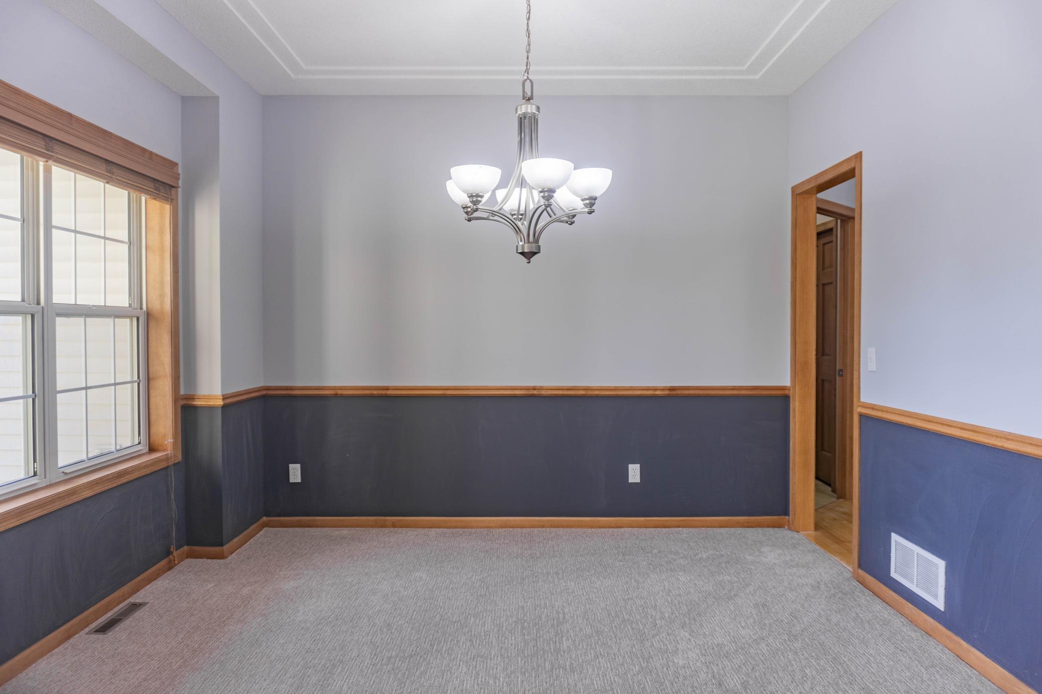 1216 S Windmill Creek