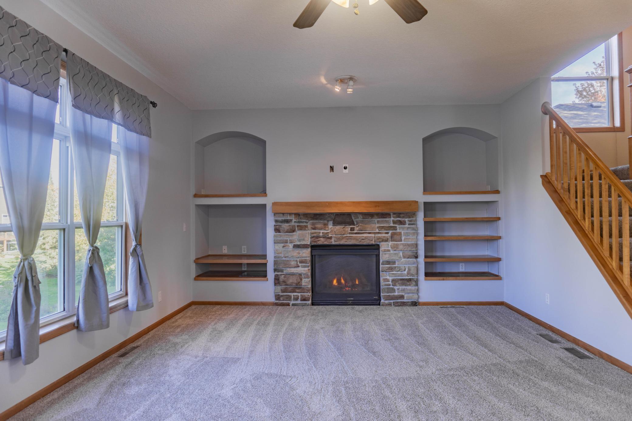 1216 S Windmill Creek