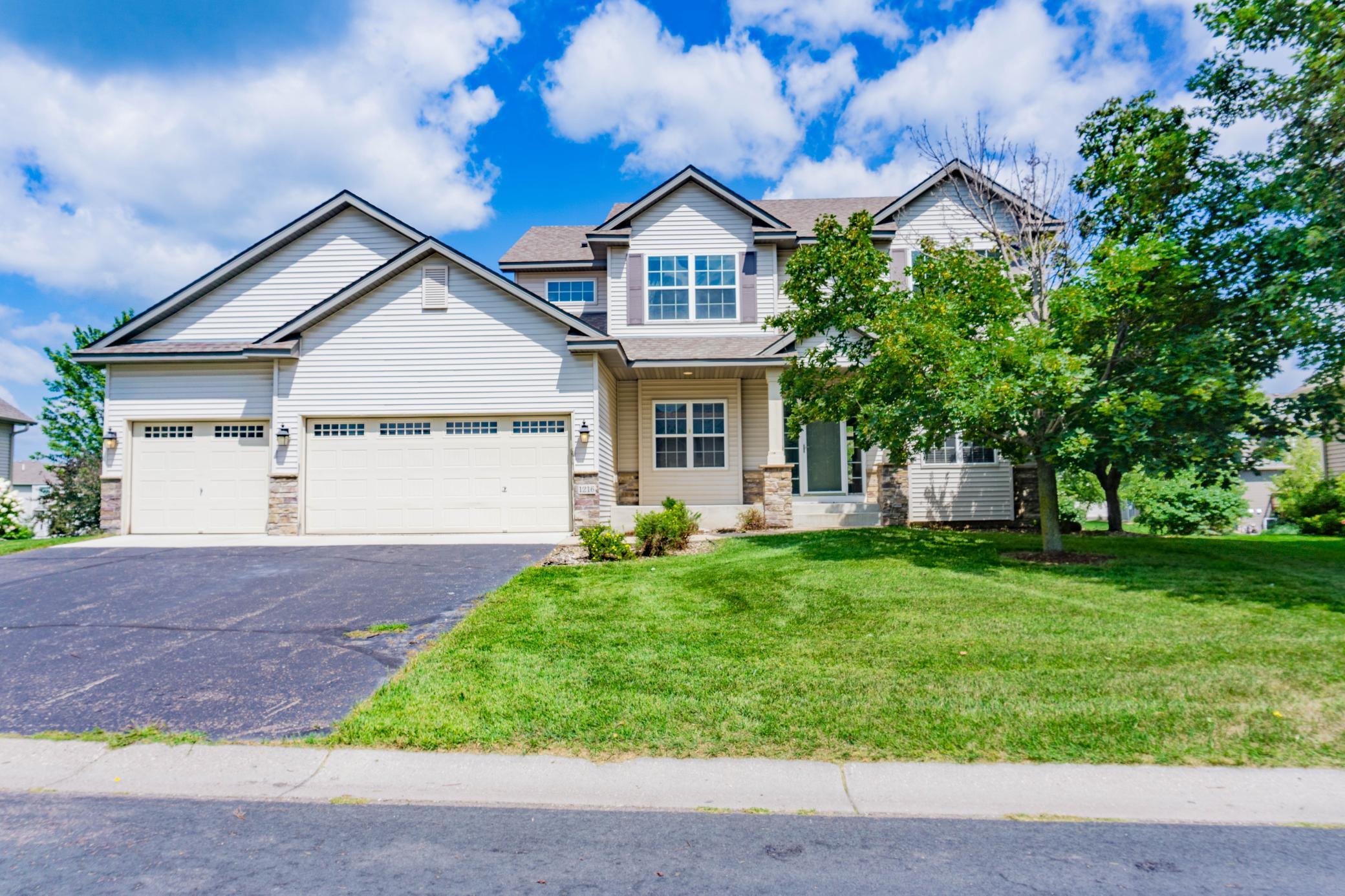 1216 S Windmill Creek