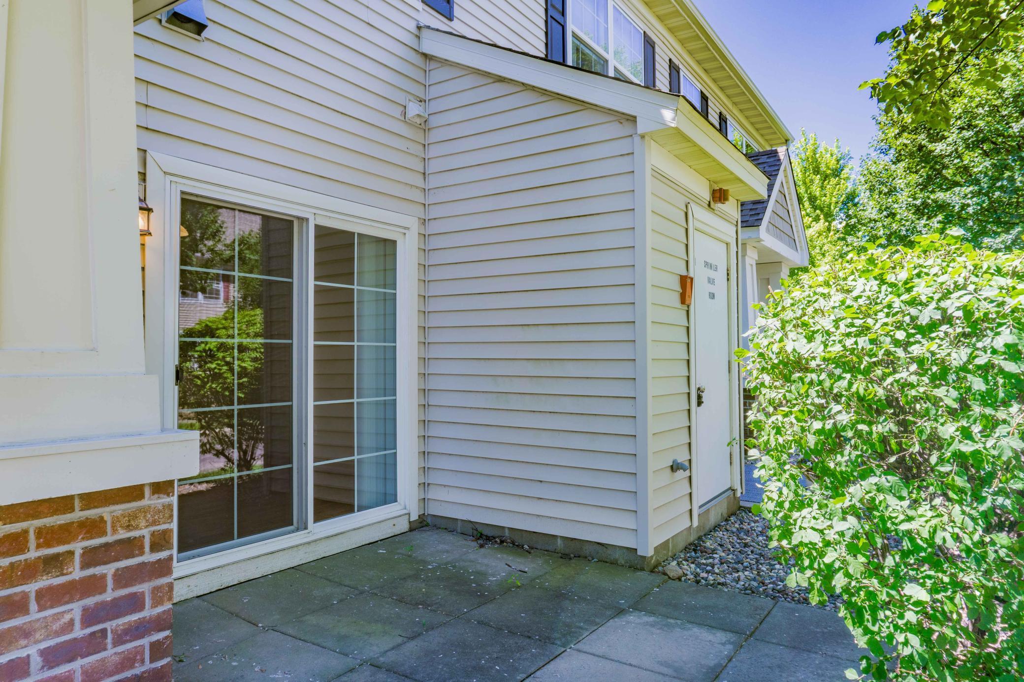 875 Braunworth Court