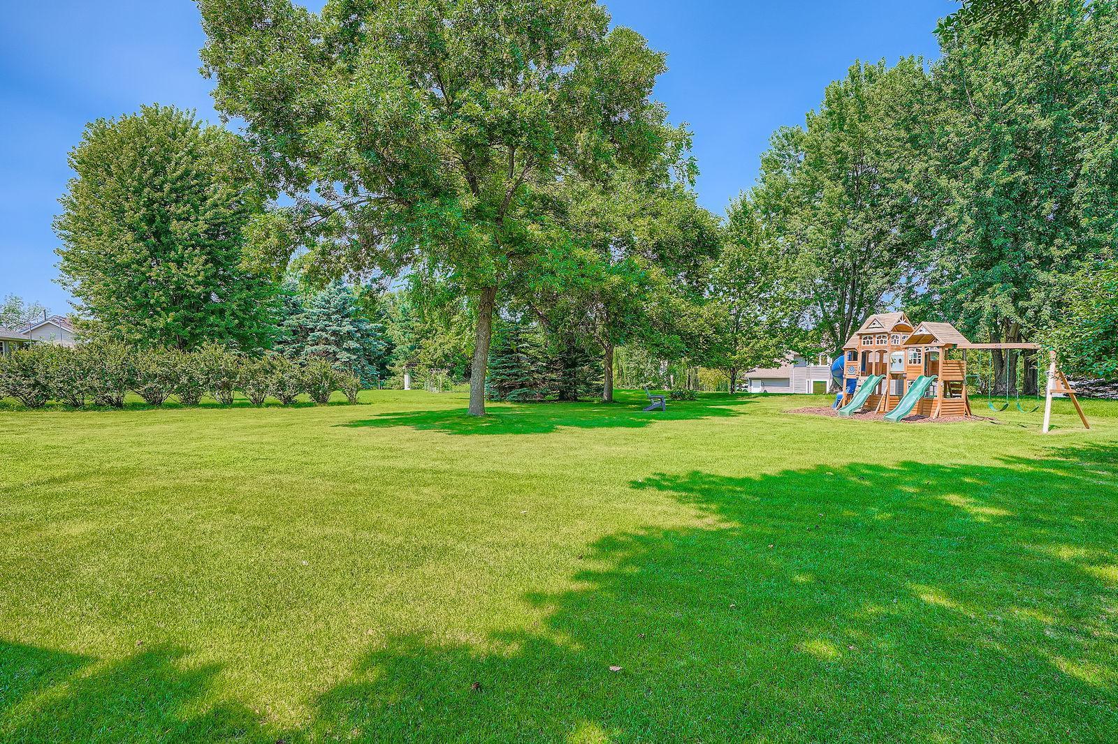 1710 Valley Ridge Trail S
