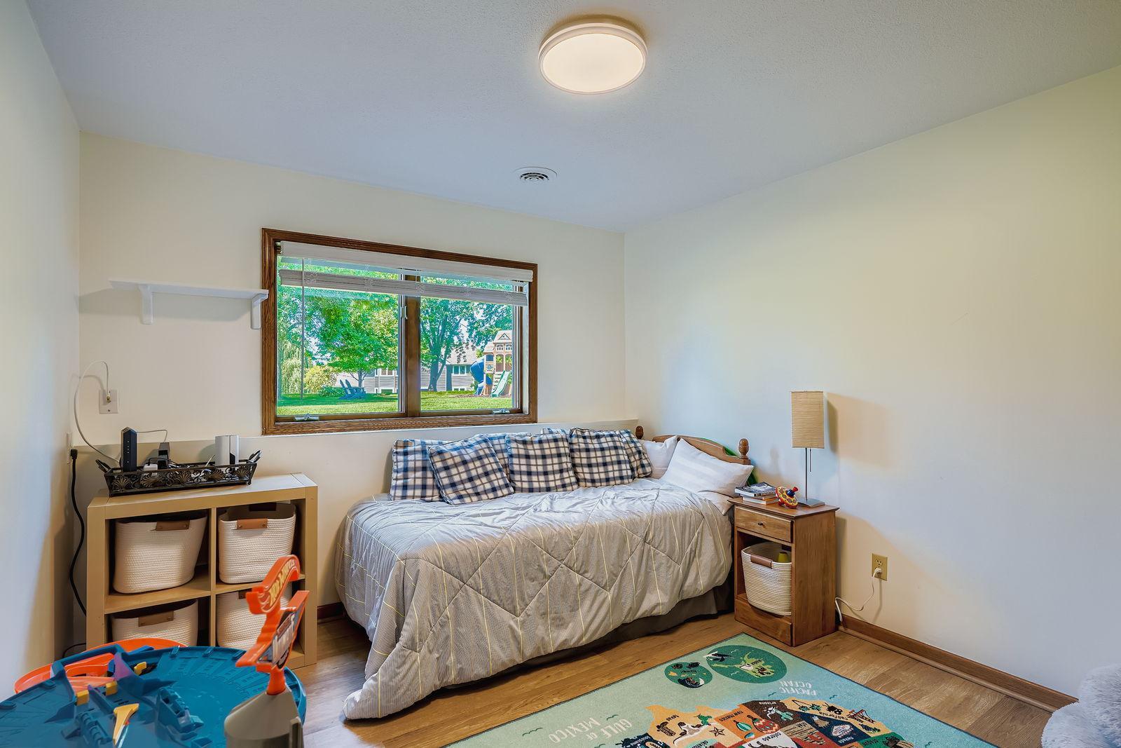 1710 Valley Ridge Trail S