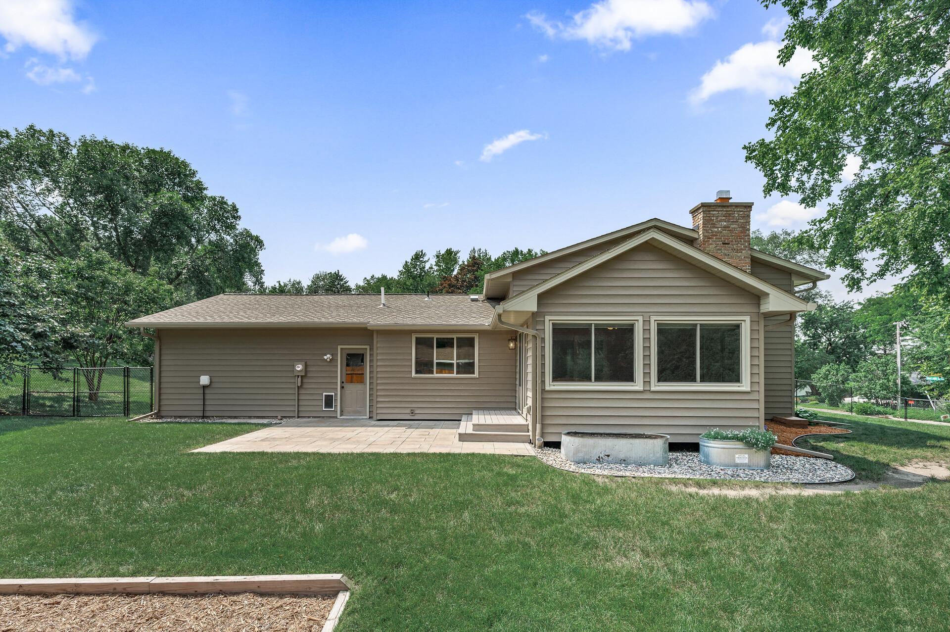 6601 Barberry Lane