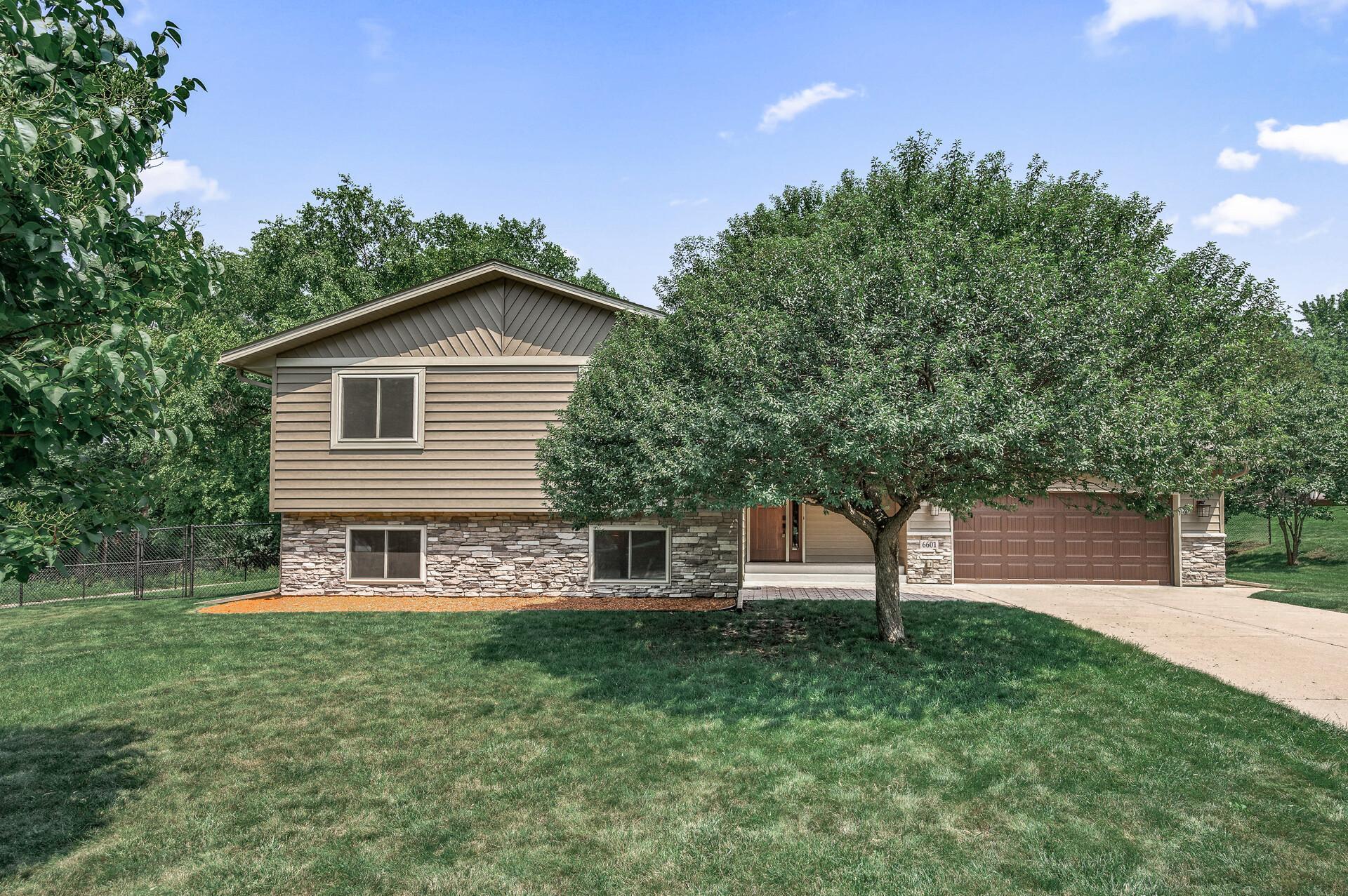 6601 Barberry Lane