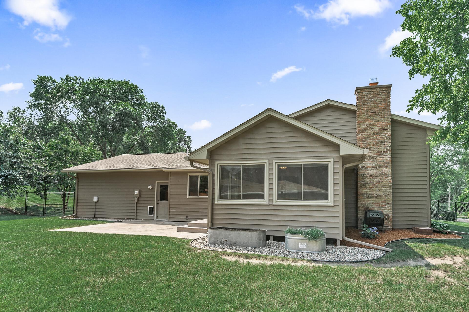 6601 Barberry Lane