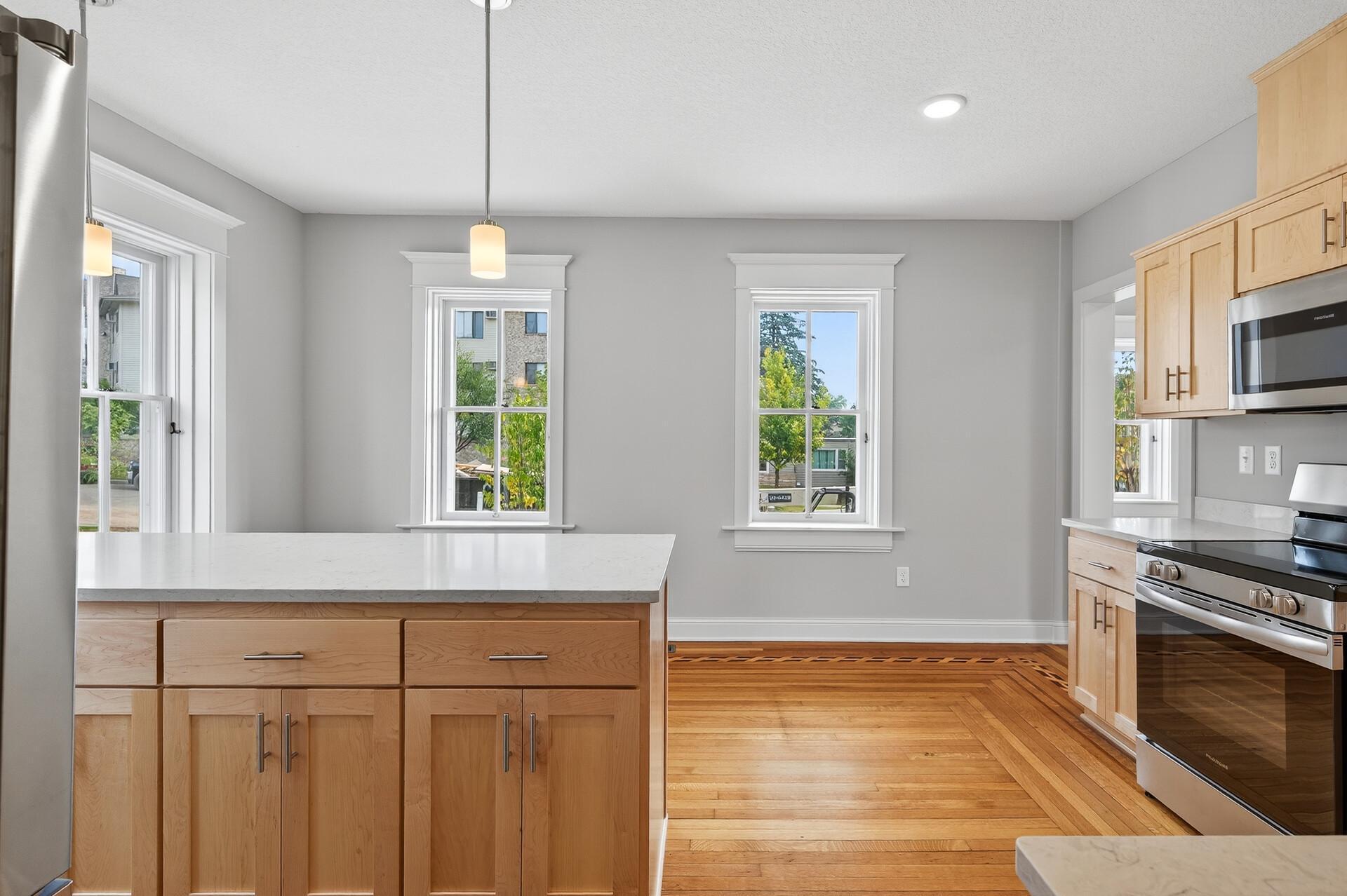 211 N Walnut Street