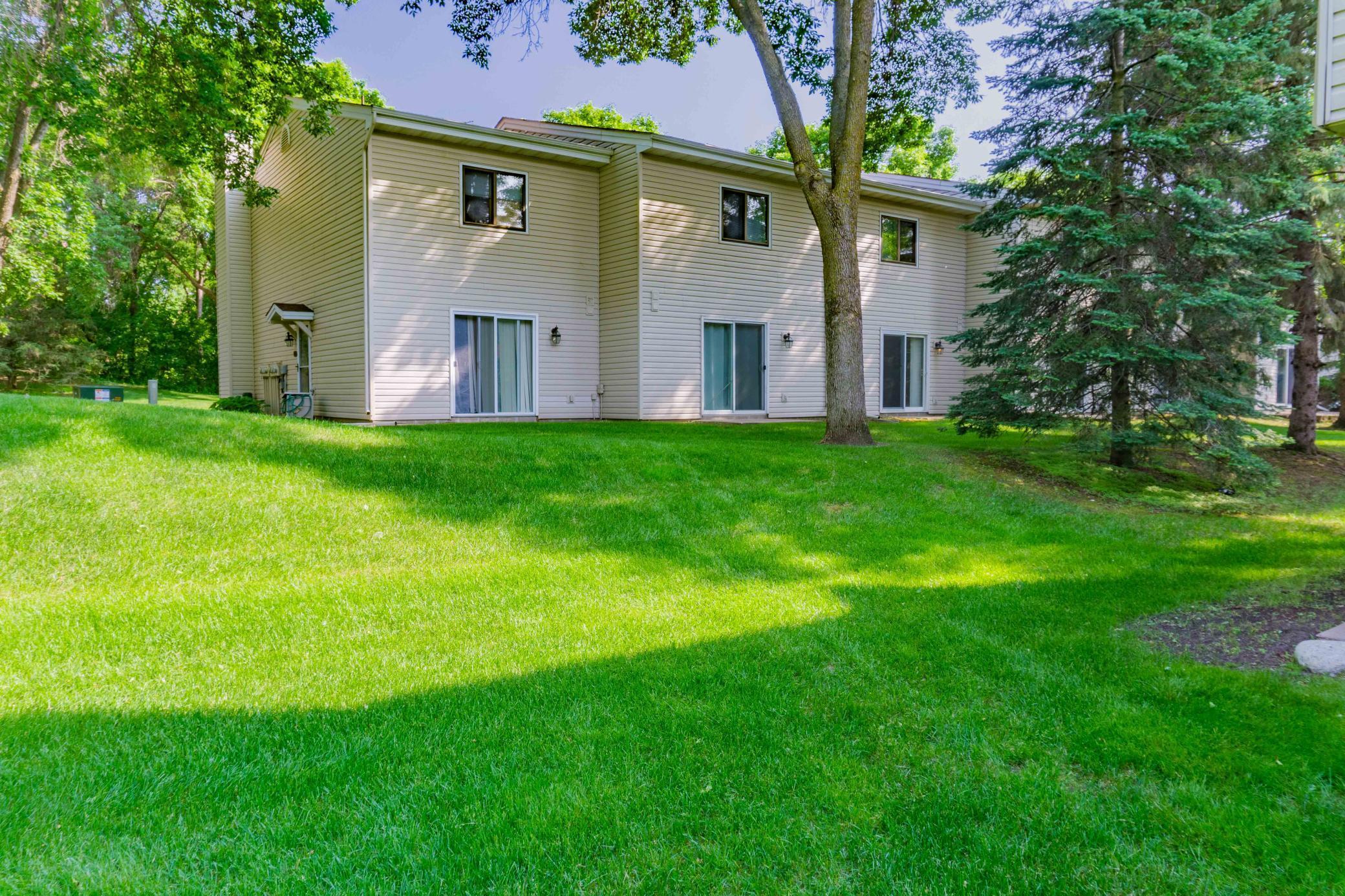 17494 Pond Circle
