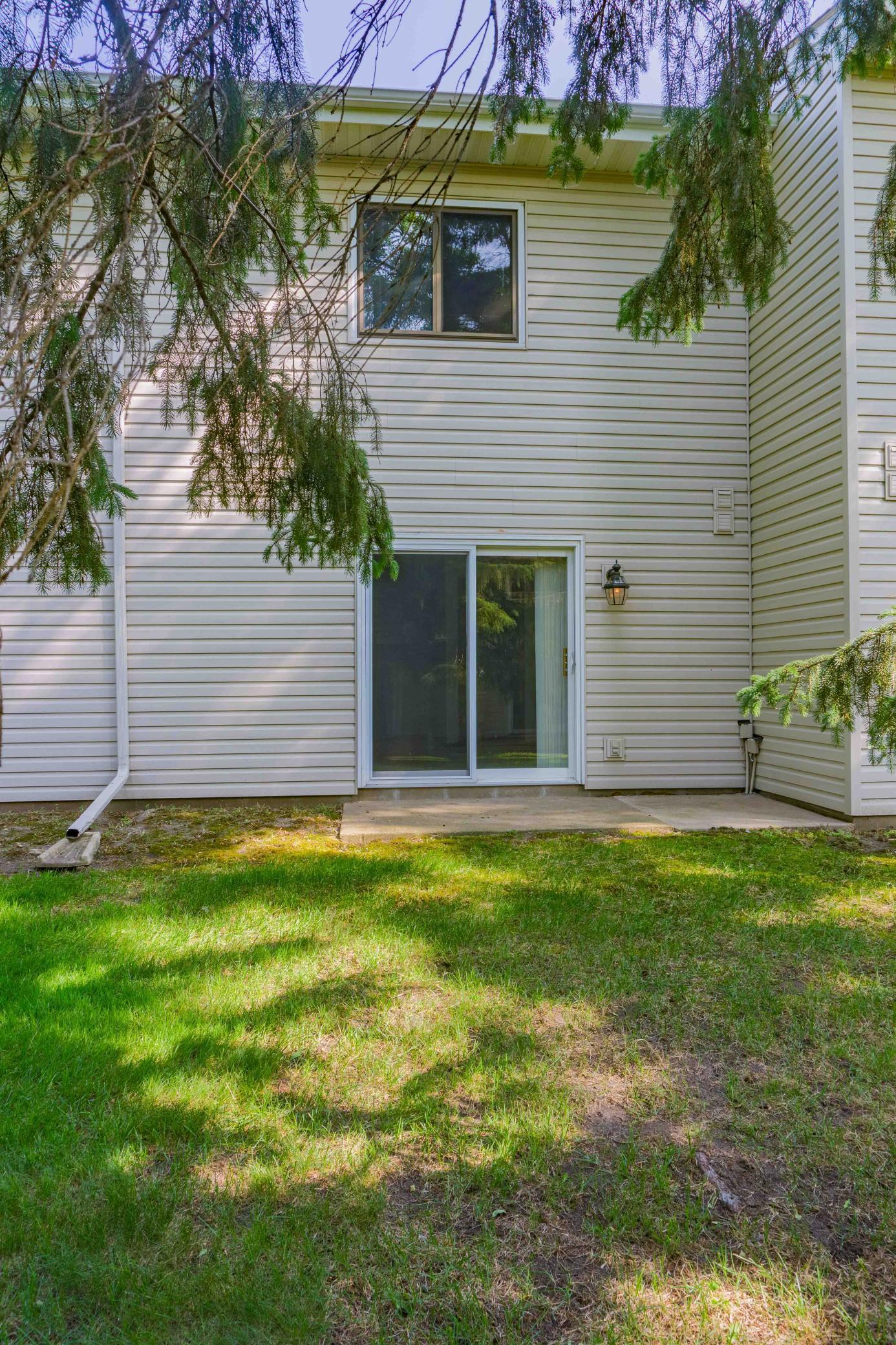 17494 Pond Circle