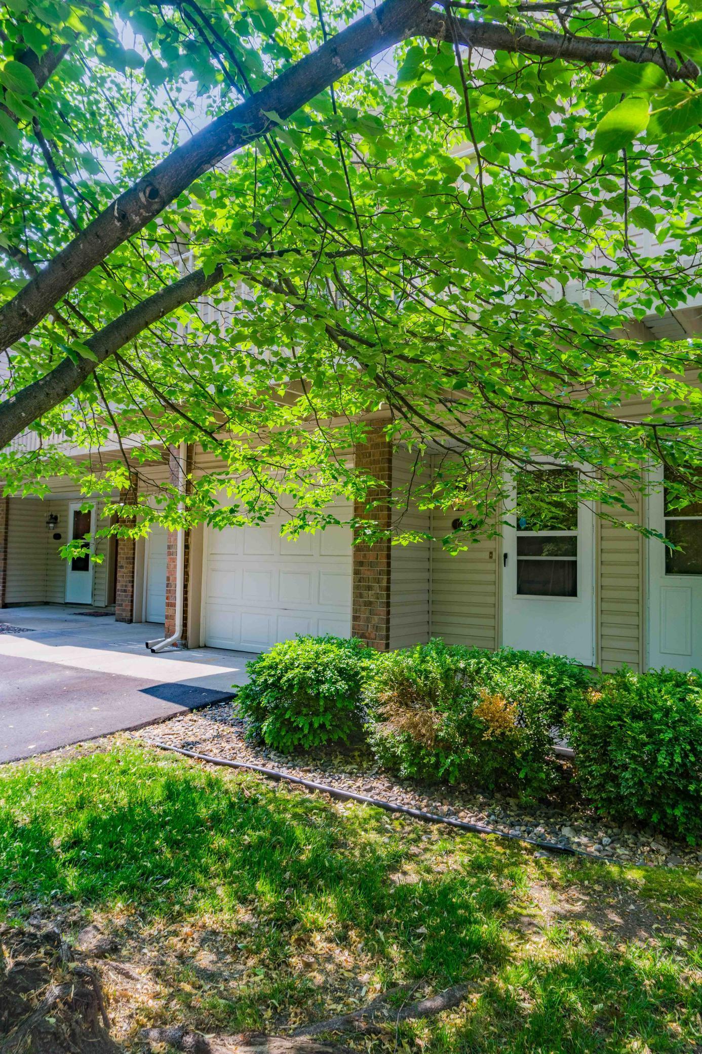 17494 Pond Circle