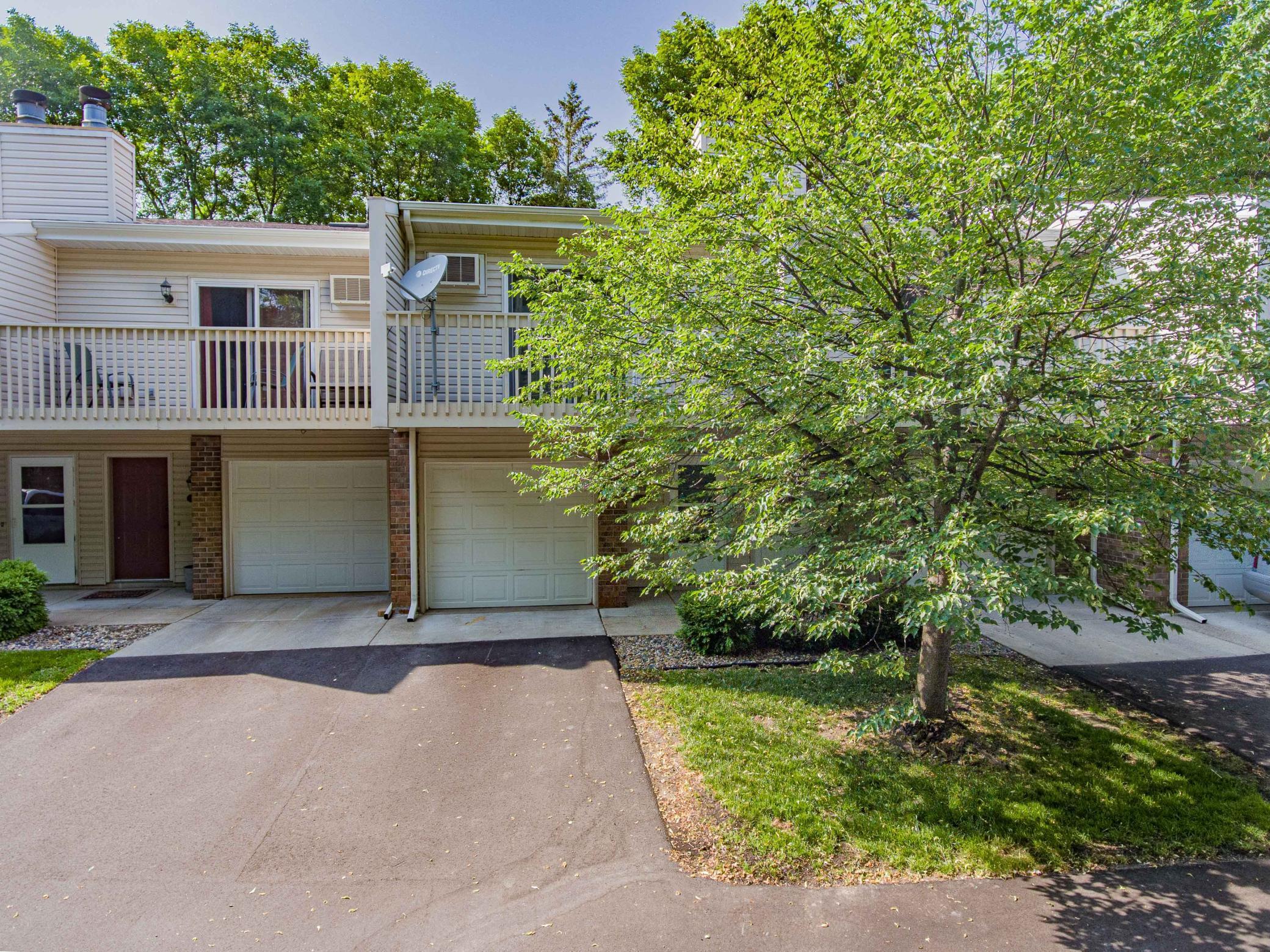 17494 Pond Circle