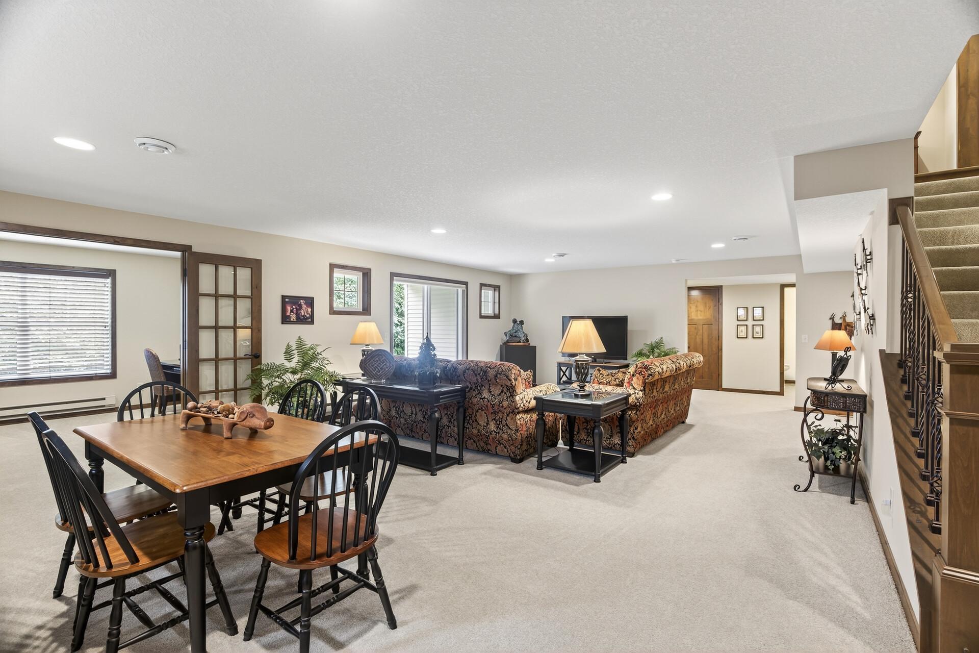 717 Somerwood Way