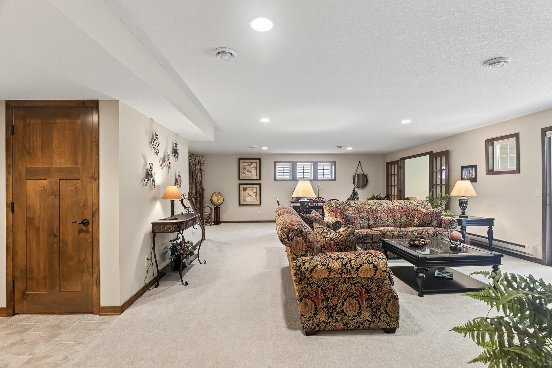 717 Somerwood Way
