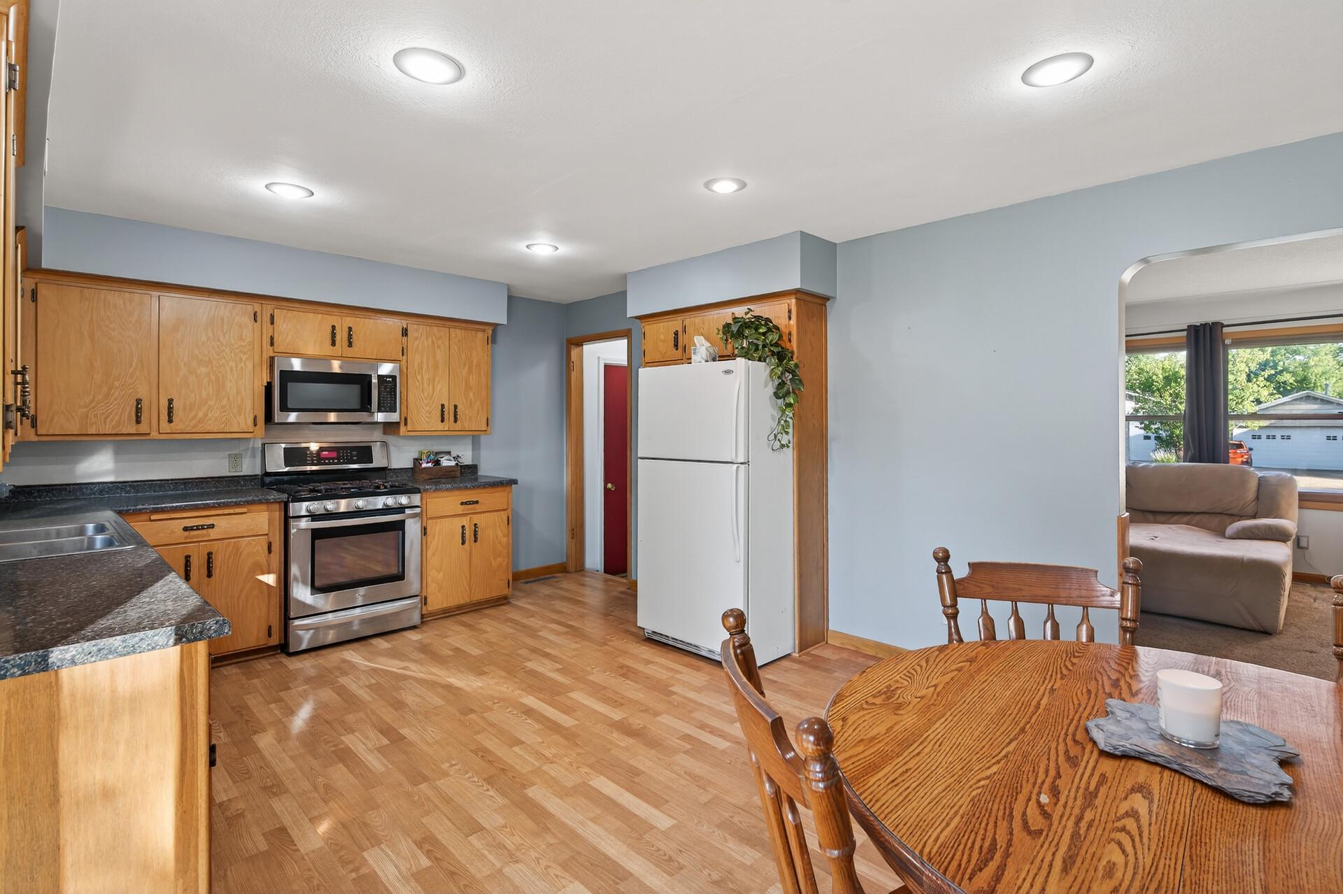 139 Elm Street E