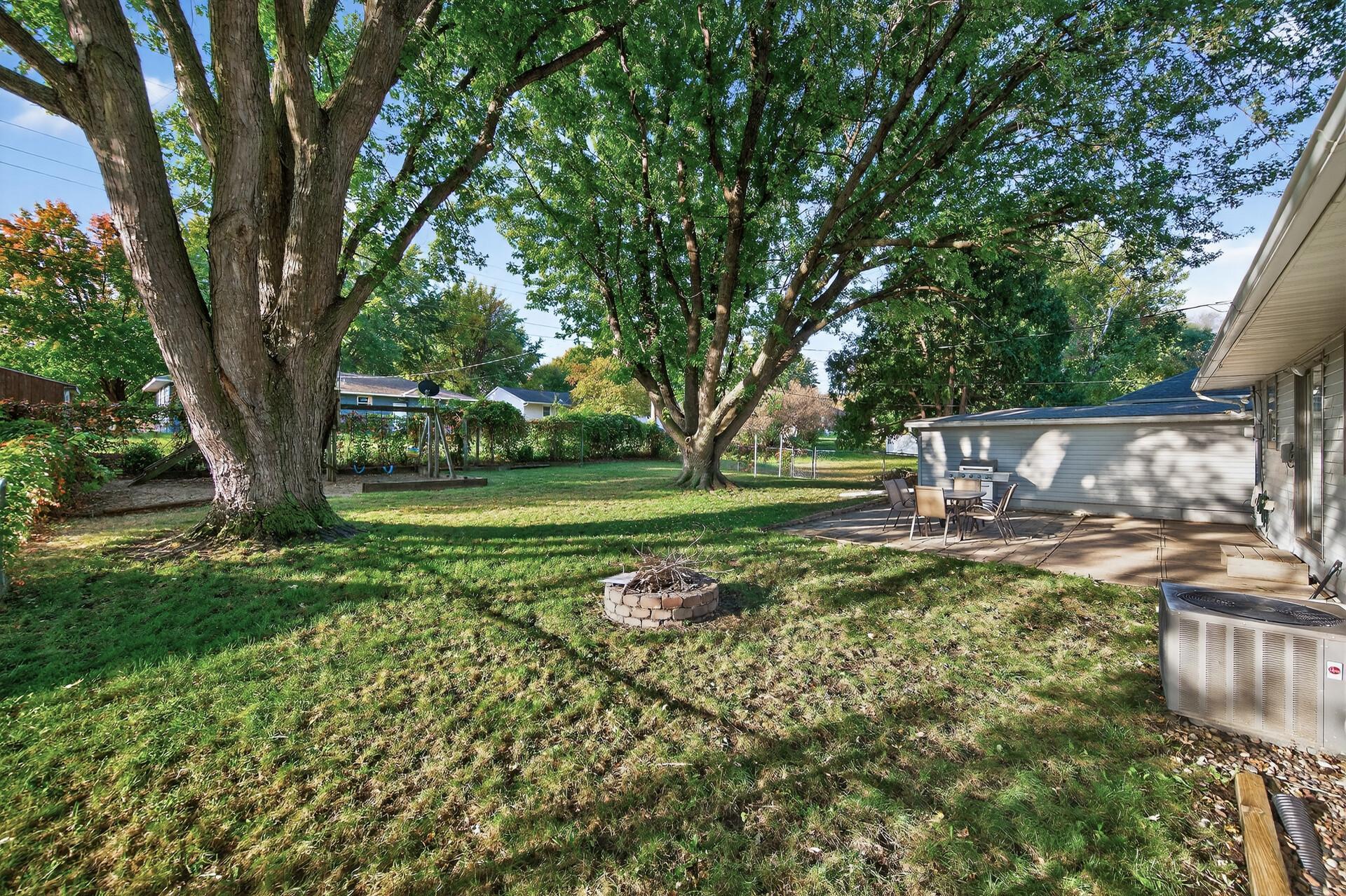 139 Elm Street E