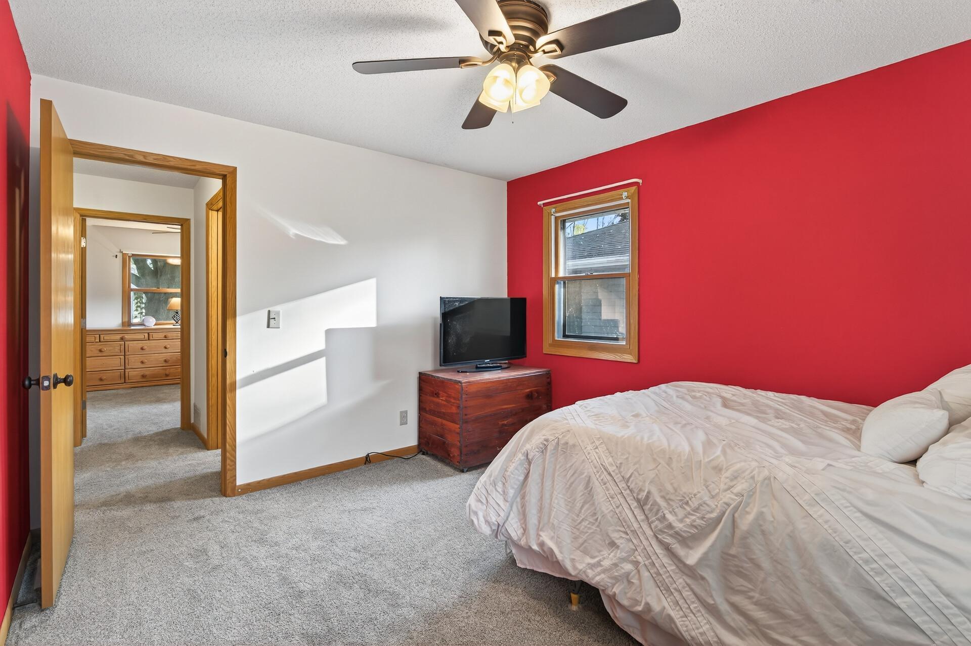 139 Elm Street E