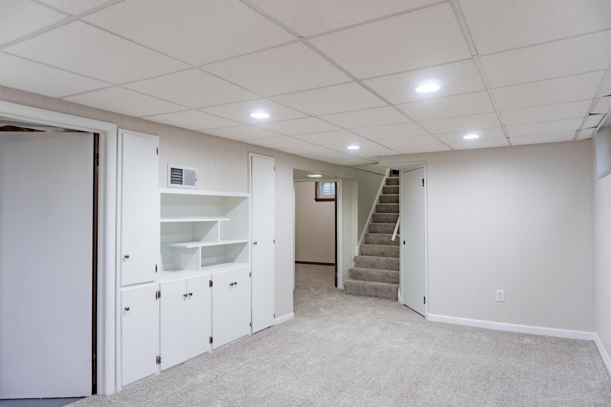 403 Madison Avenue S