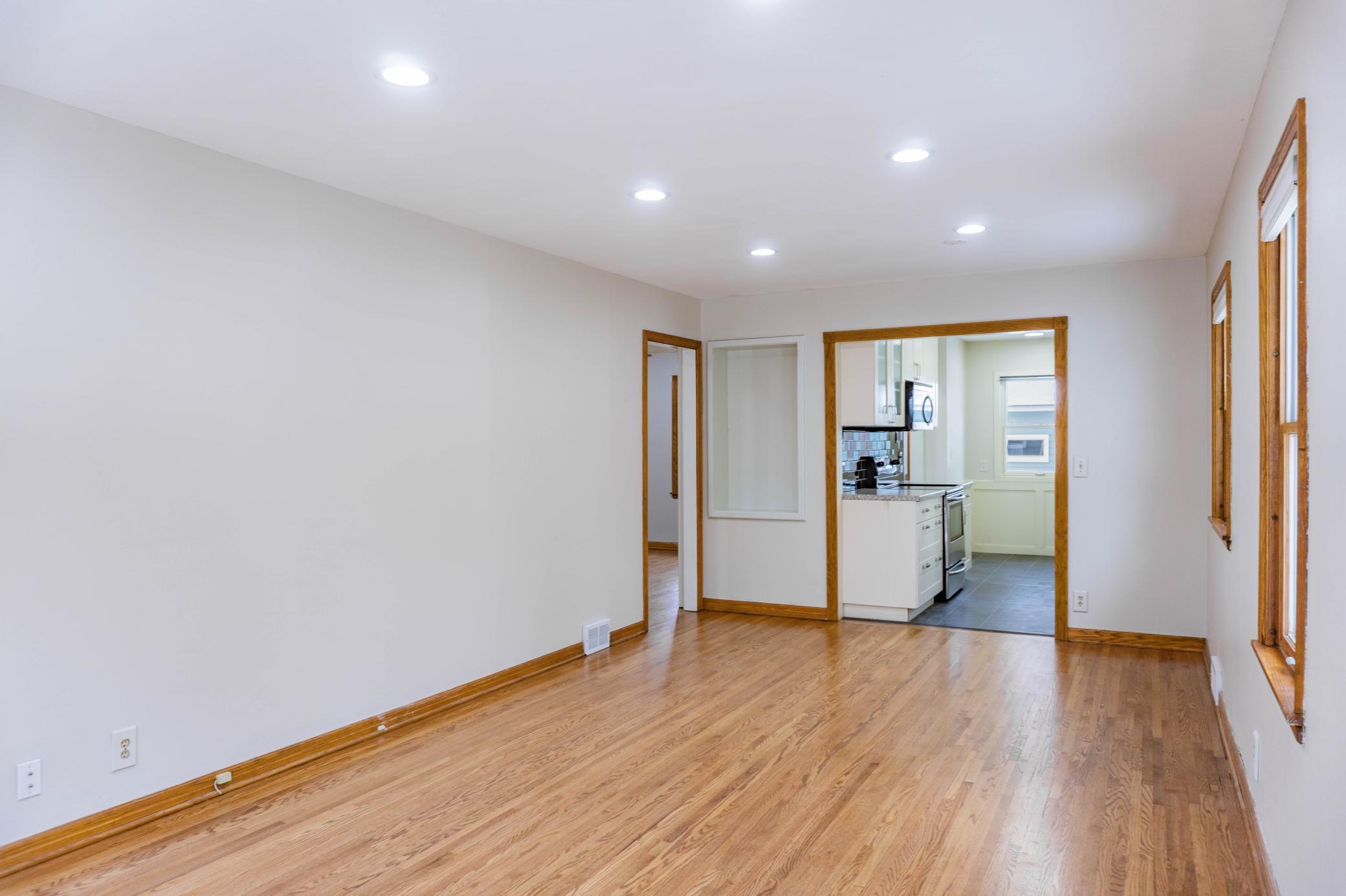 403 Madison Avenue S