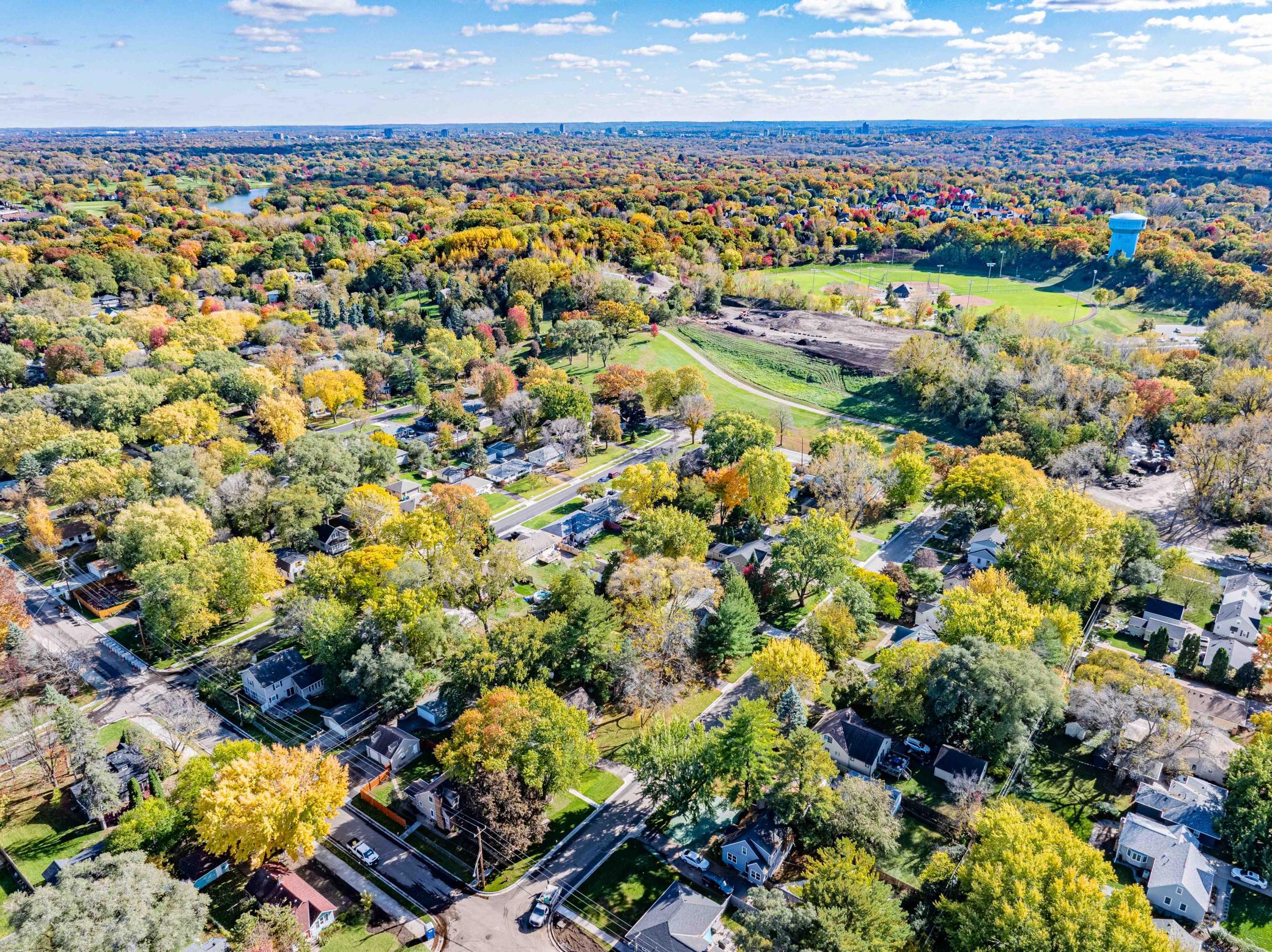 403 Madison Avenue S