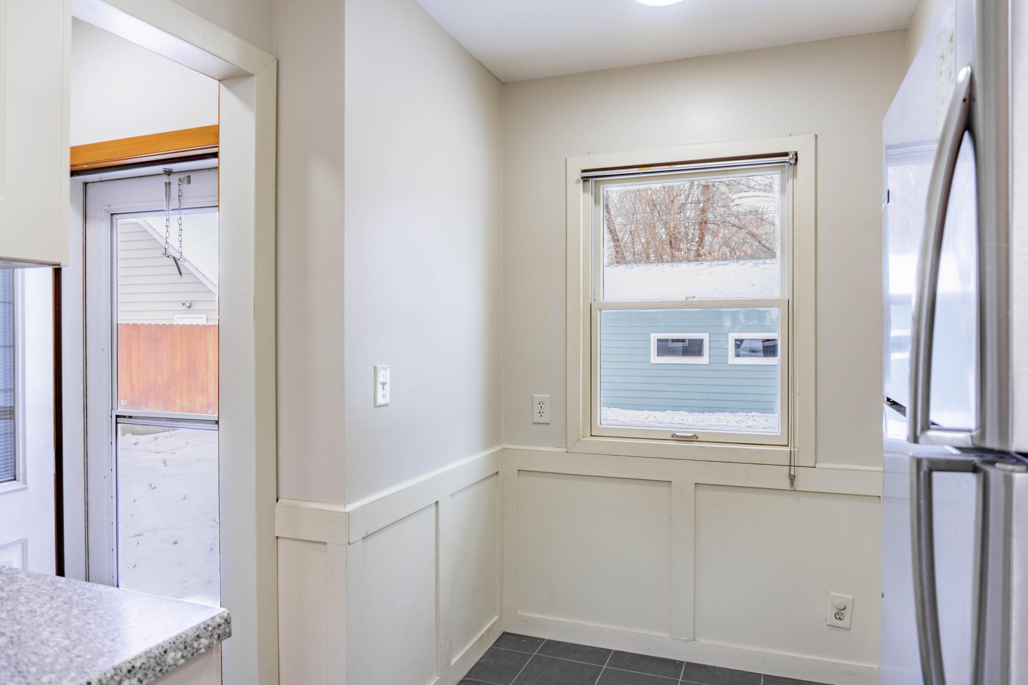 403 Madison Avenue S