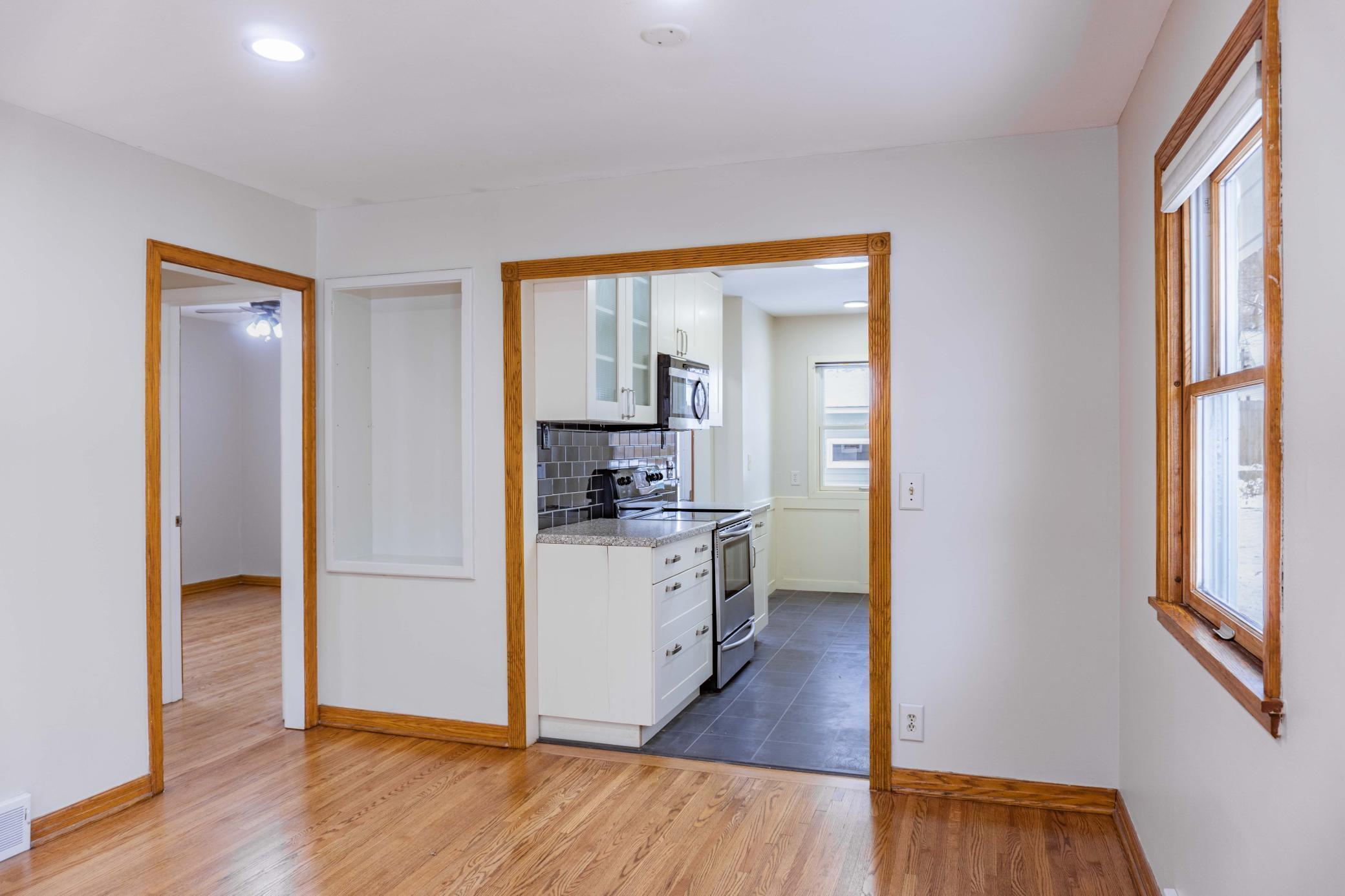 403 Madison Avenue S